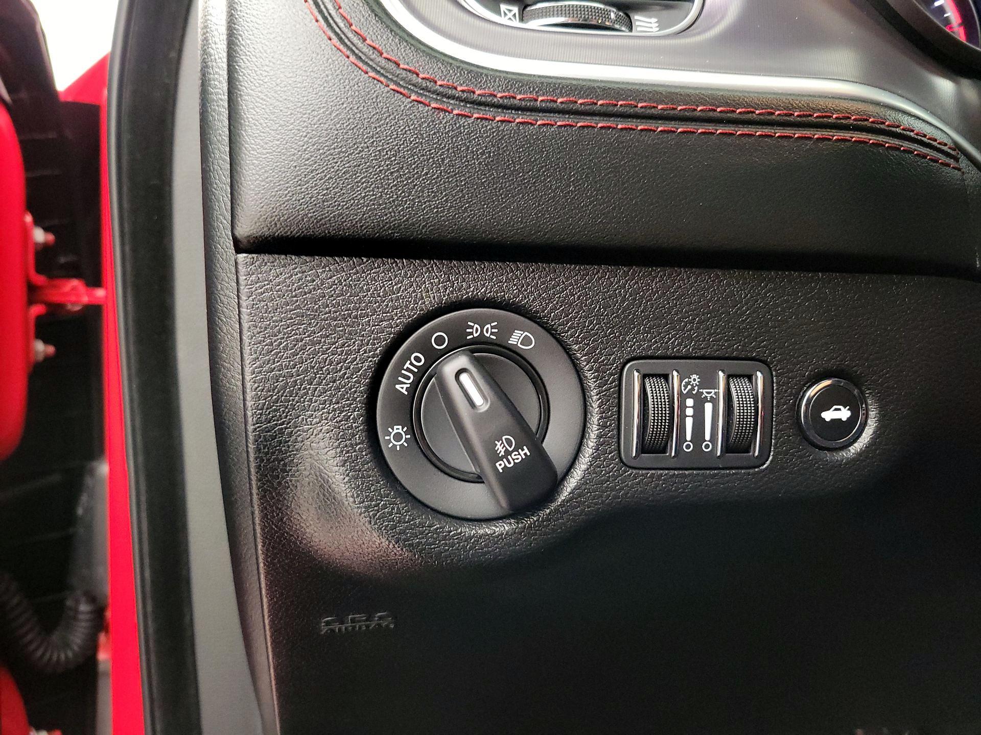 Thumbnail: 2019 Dodge Charger - 13