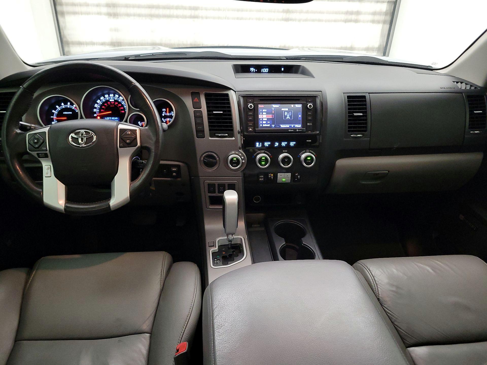 Thumbnail: 2014 Toyota Sequoia - 9