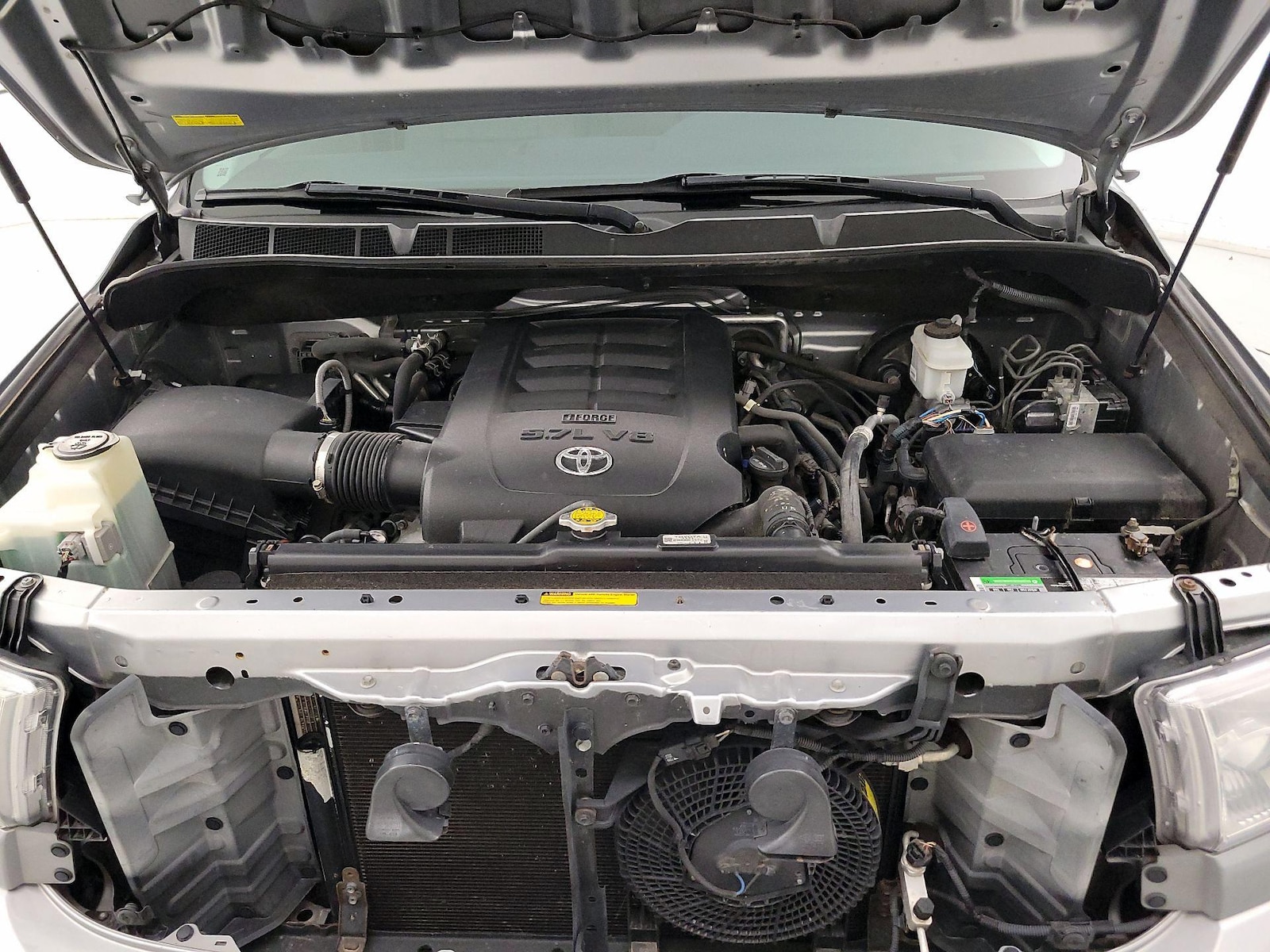 2014 Toyota Sequoia Limited - Photo 23
