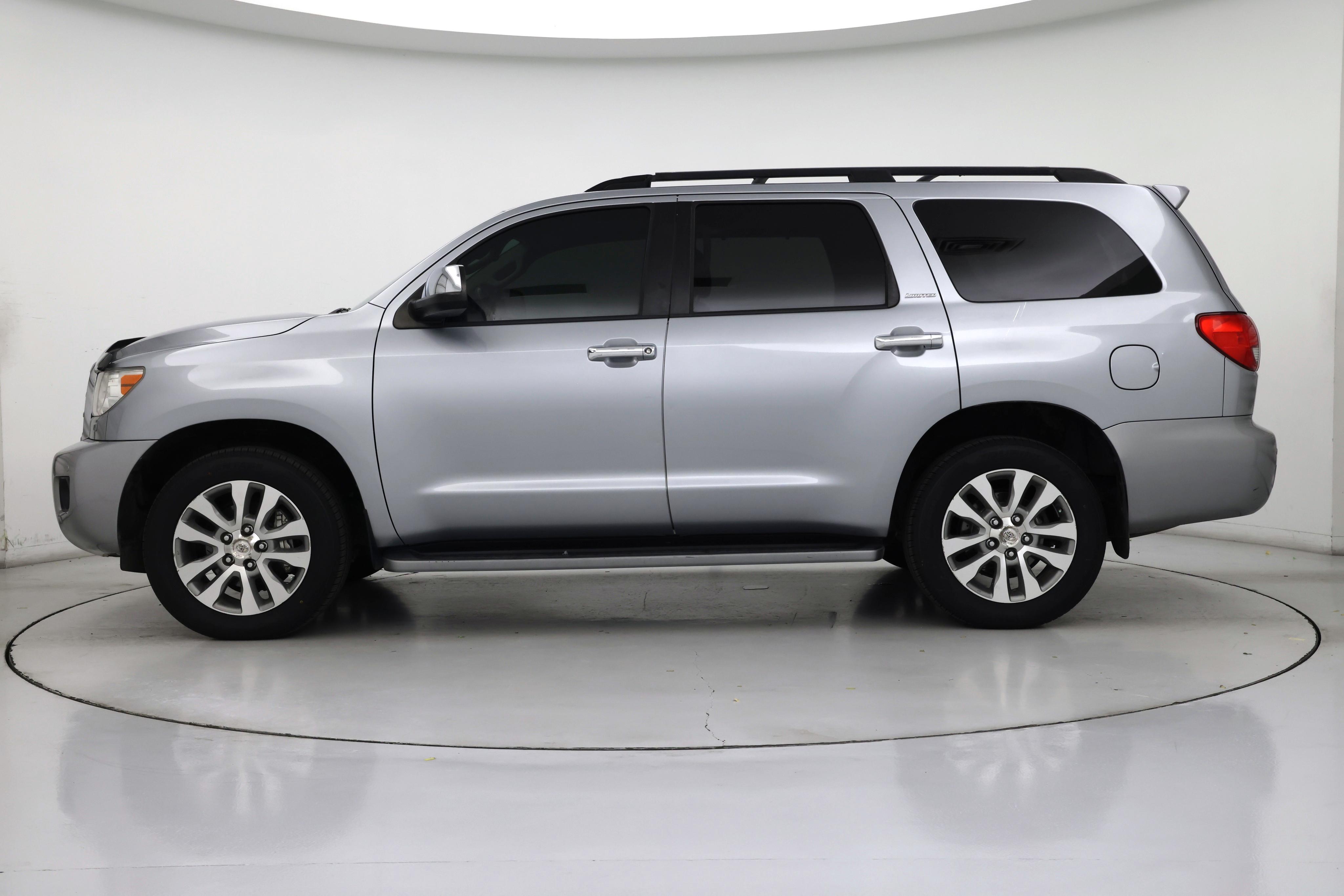 Thumbnail: 2014 Toyota Sequoia - 3