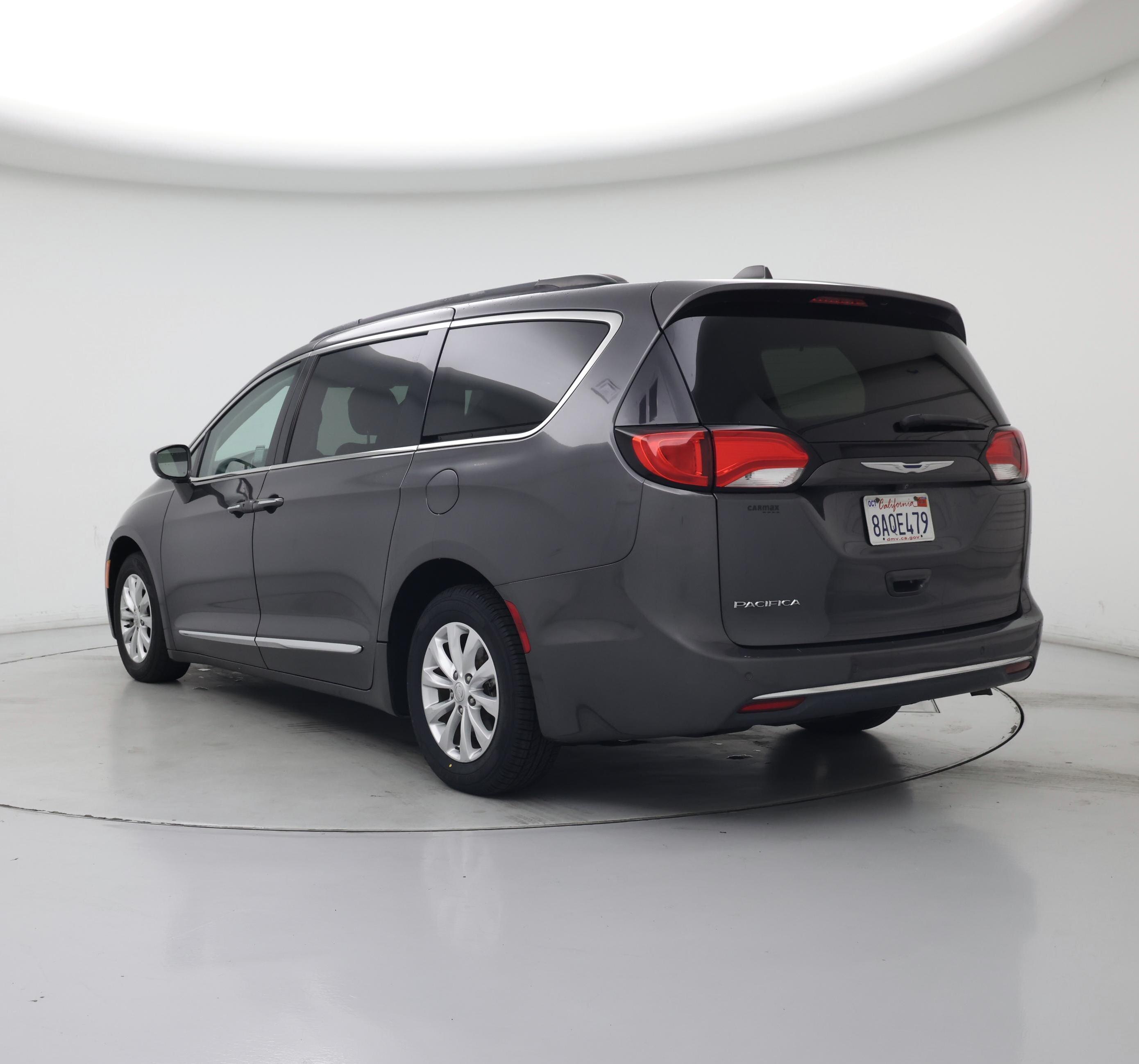 Thumbnail: 2017 Chrysler Pacifica - 2