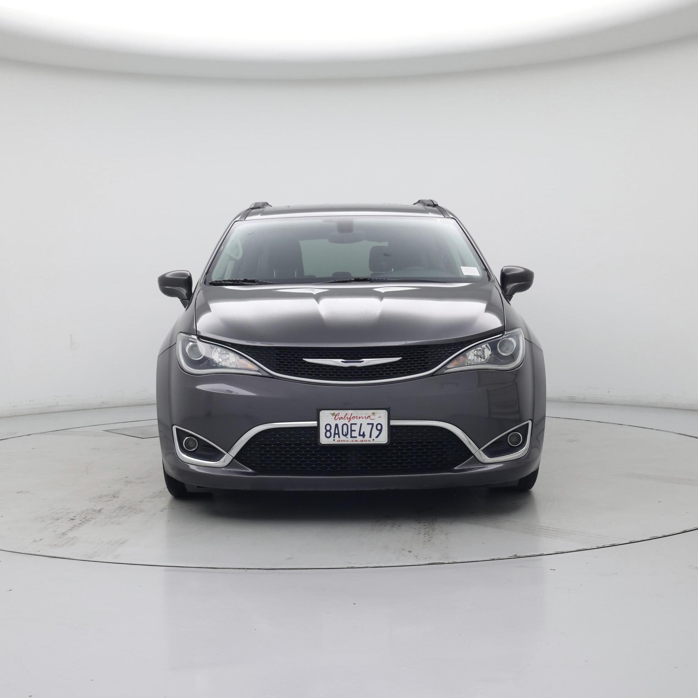 Thumbnail: 2017 Chrysler Pacifica - 5