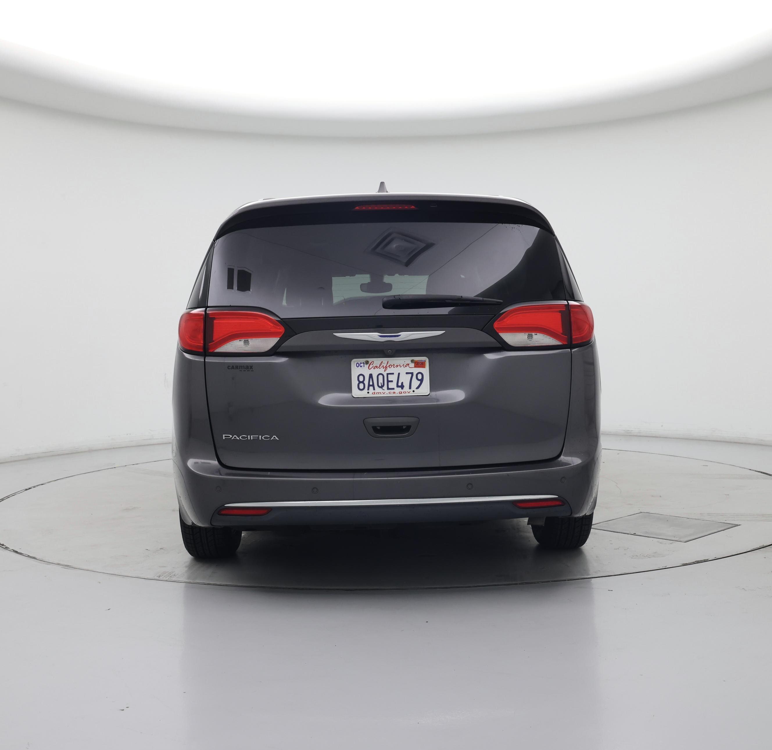 Thumbnail: 2017 Chrysler Pacifica - 6