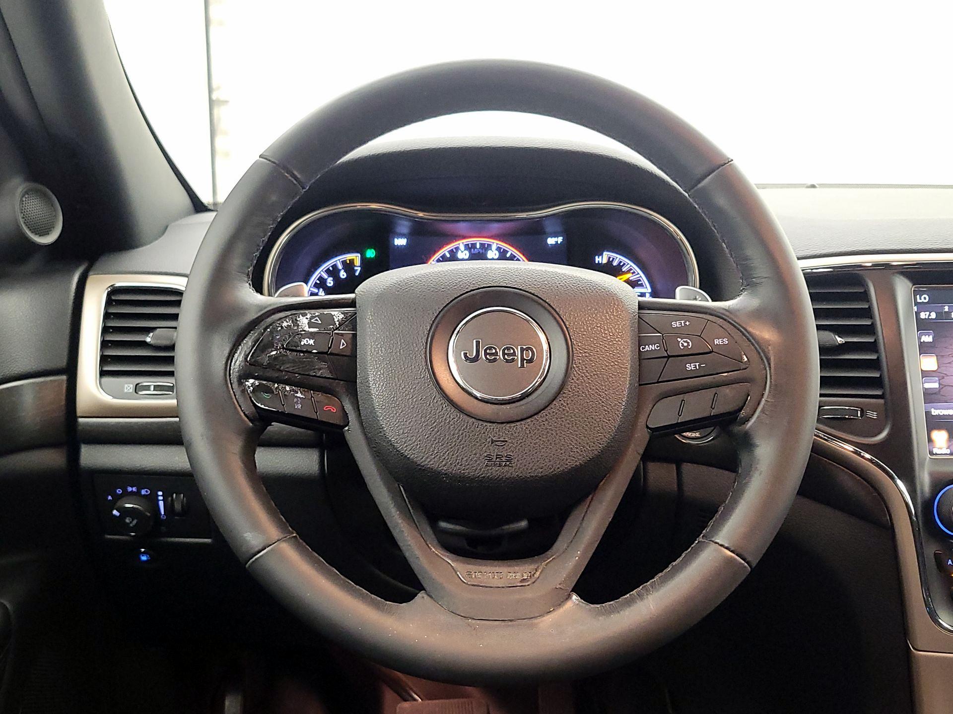 Thumbnail: 2015 Jeep Grand Cherokee - 10