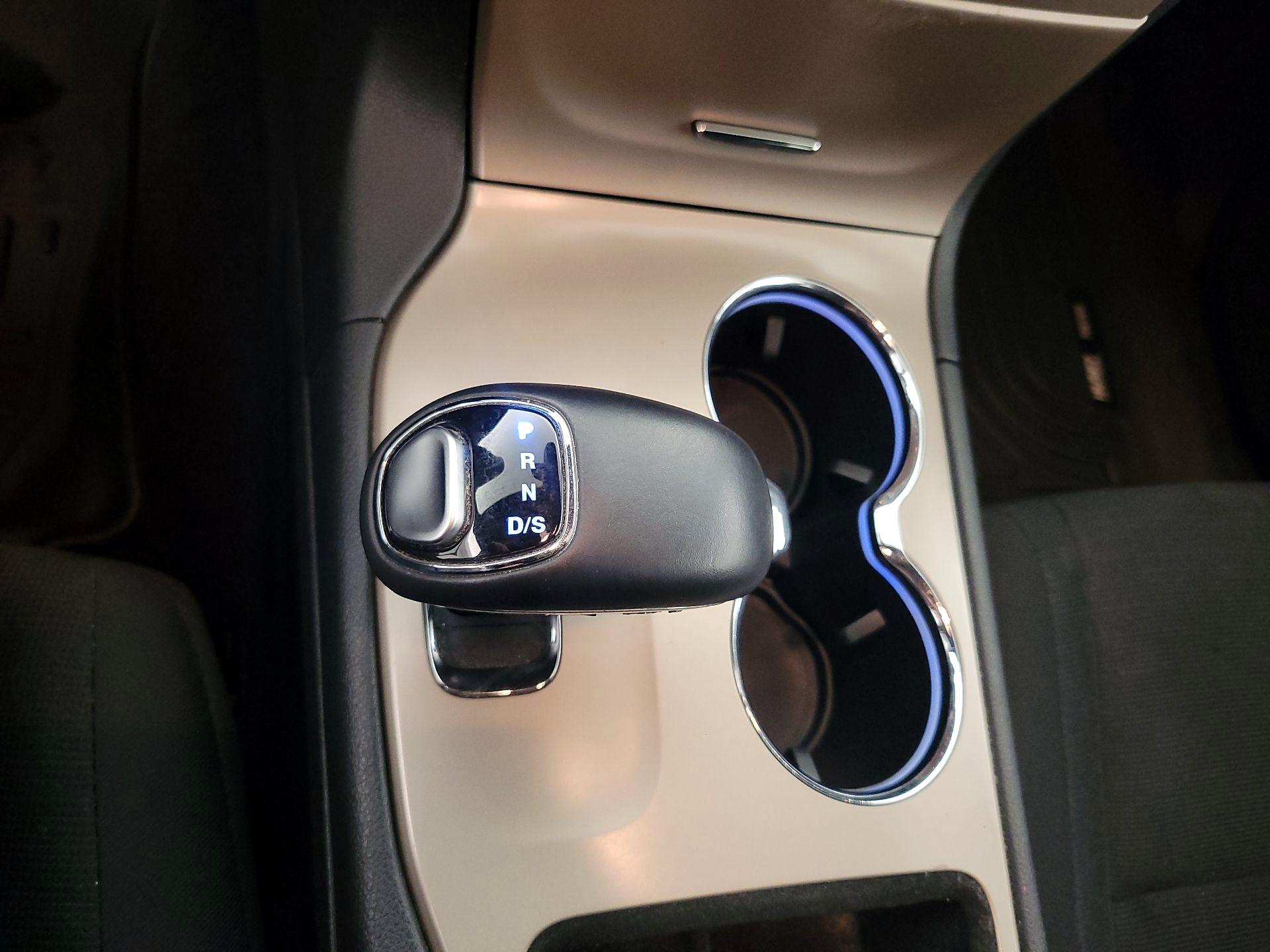 Thumbnail: 2015 Jeep Grand Cherokee - 17