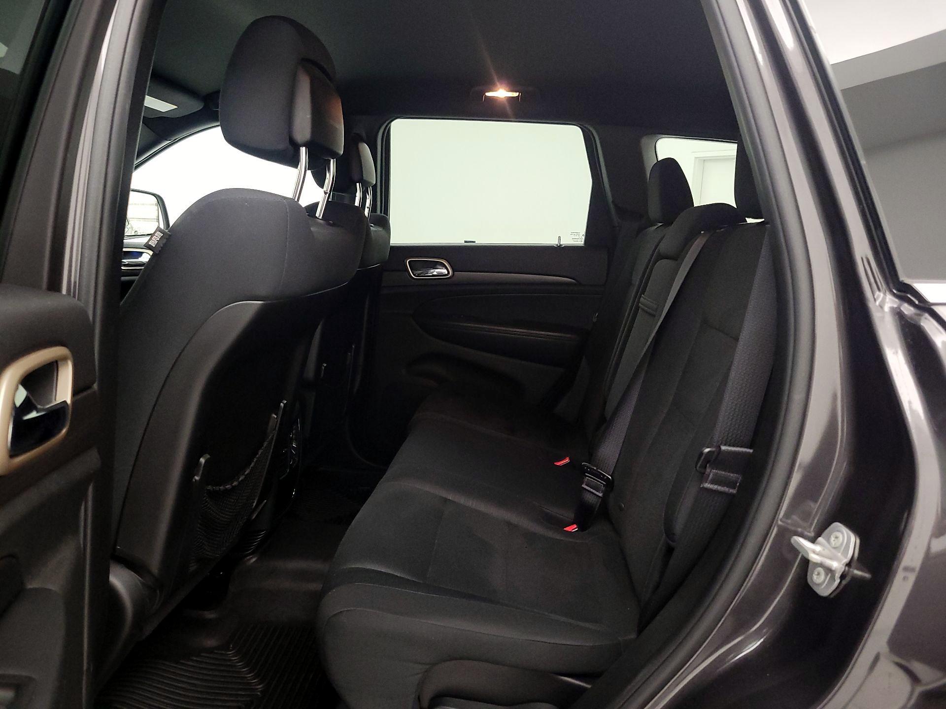 Thumbnail: 2015 Jeep Grand Cherokee - 19