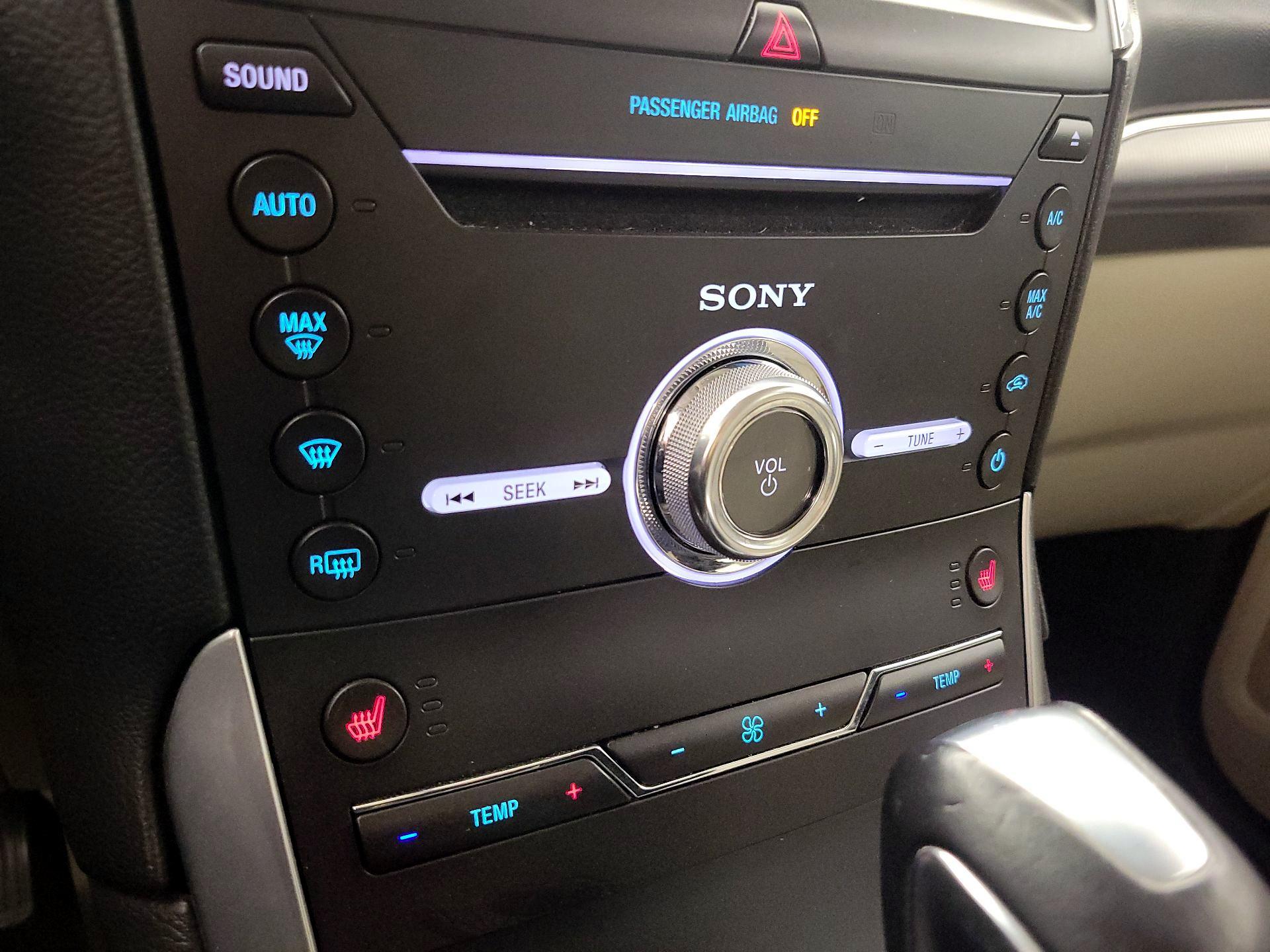 Thumbnail: 2017 Ford Edge - 16