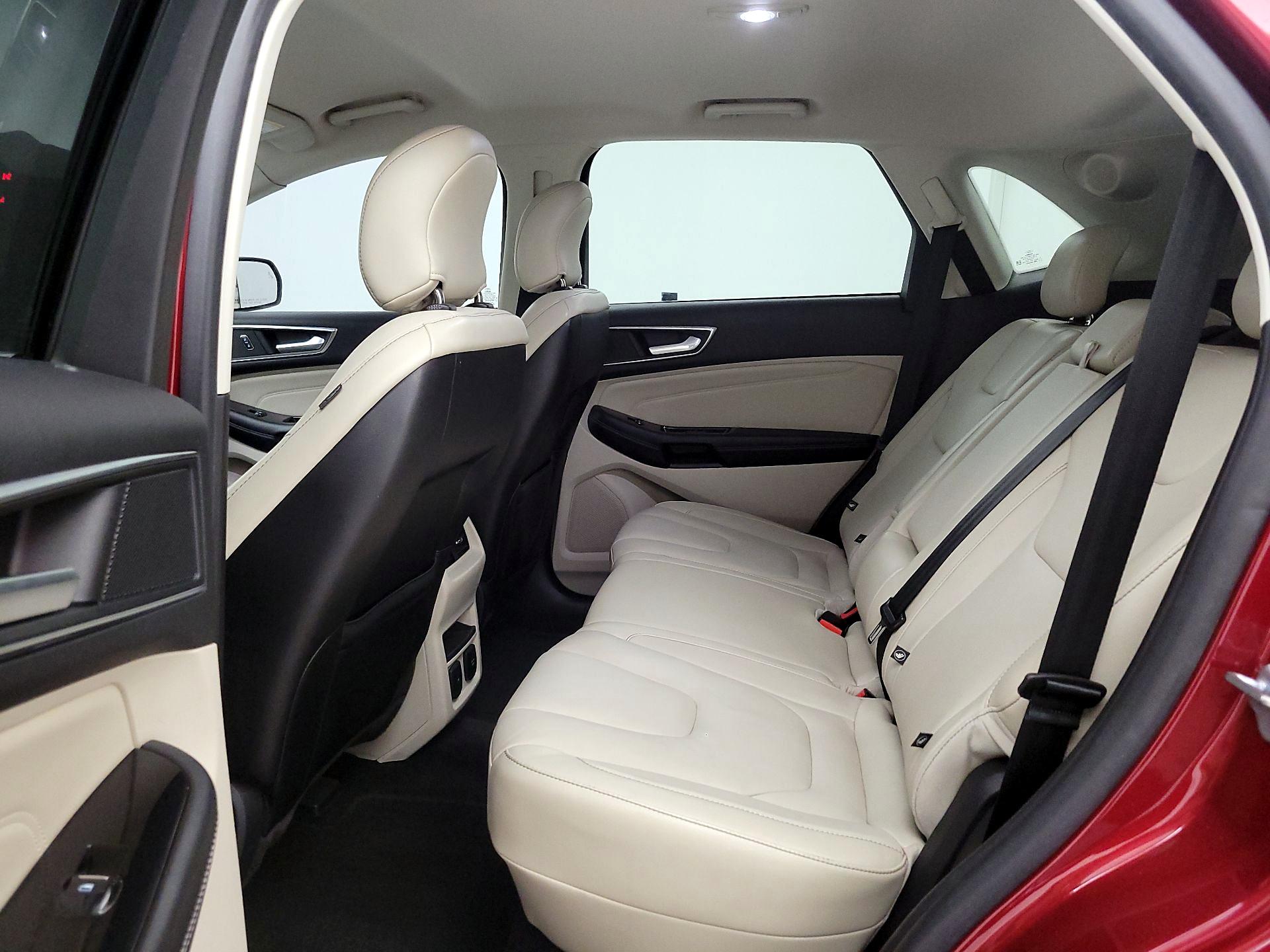 Thumbnail: 2017 Ford Edge - 19