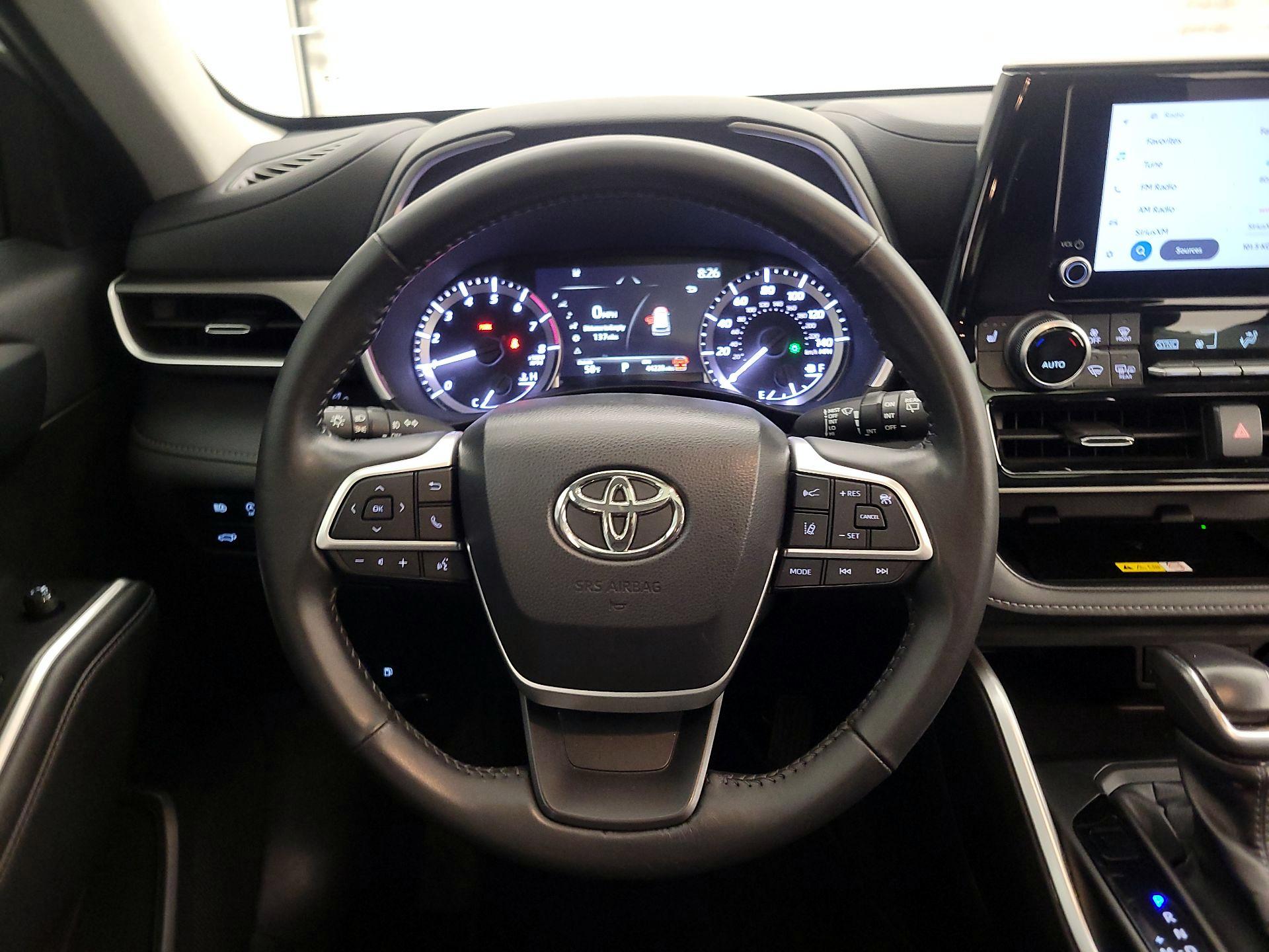 Thumbnail: 2024 Toyota Highlander - 10