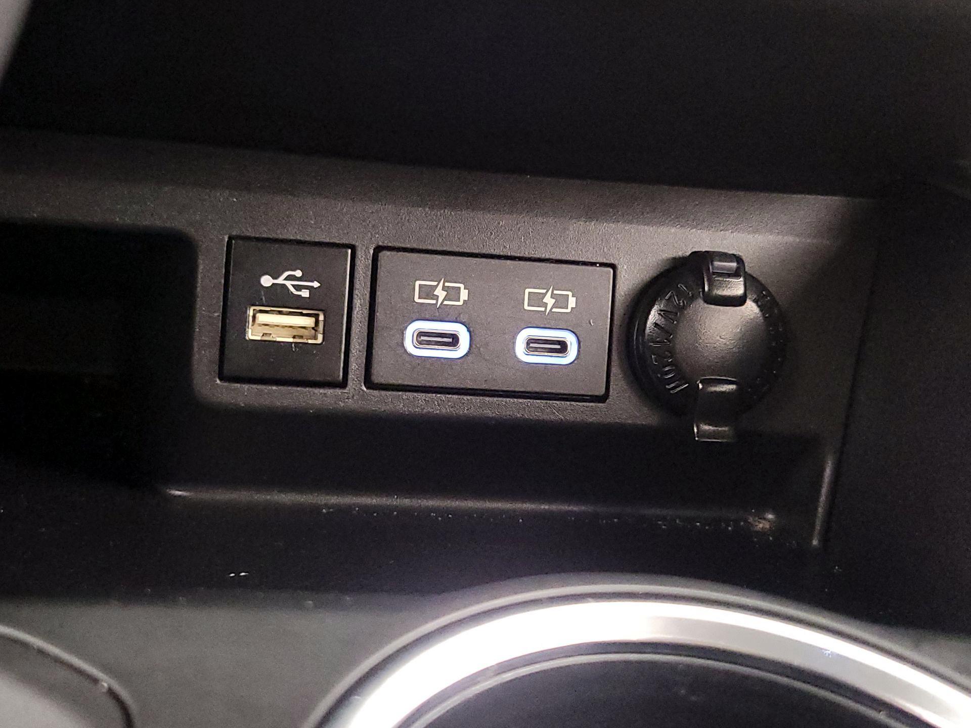 Thumbnail: 2024 Toyota Highlander - 18