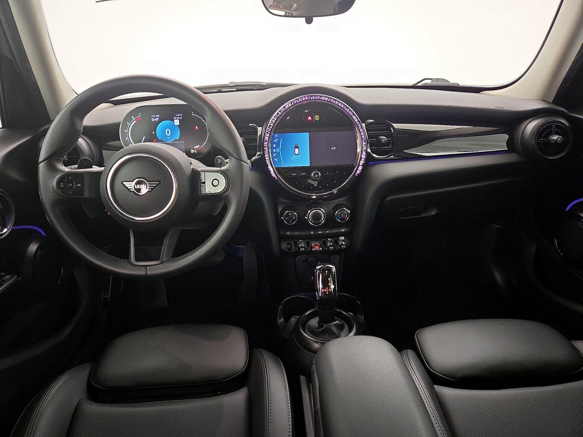 Thumbnail: 2022 MINI Cooper Hardtop - 9