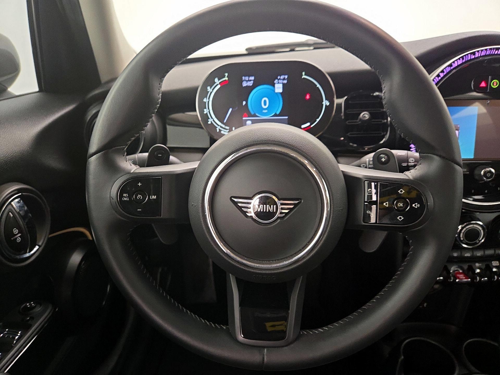 Thumbnail: 2022 MINI Cooper Hardtop - 10