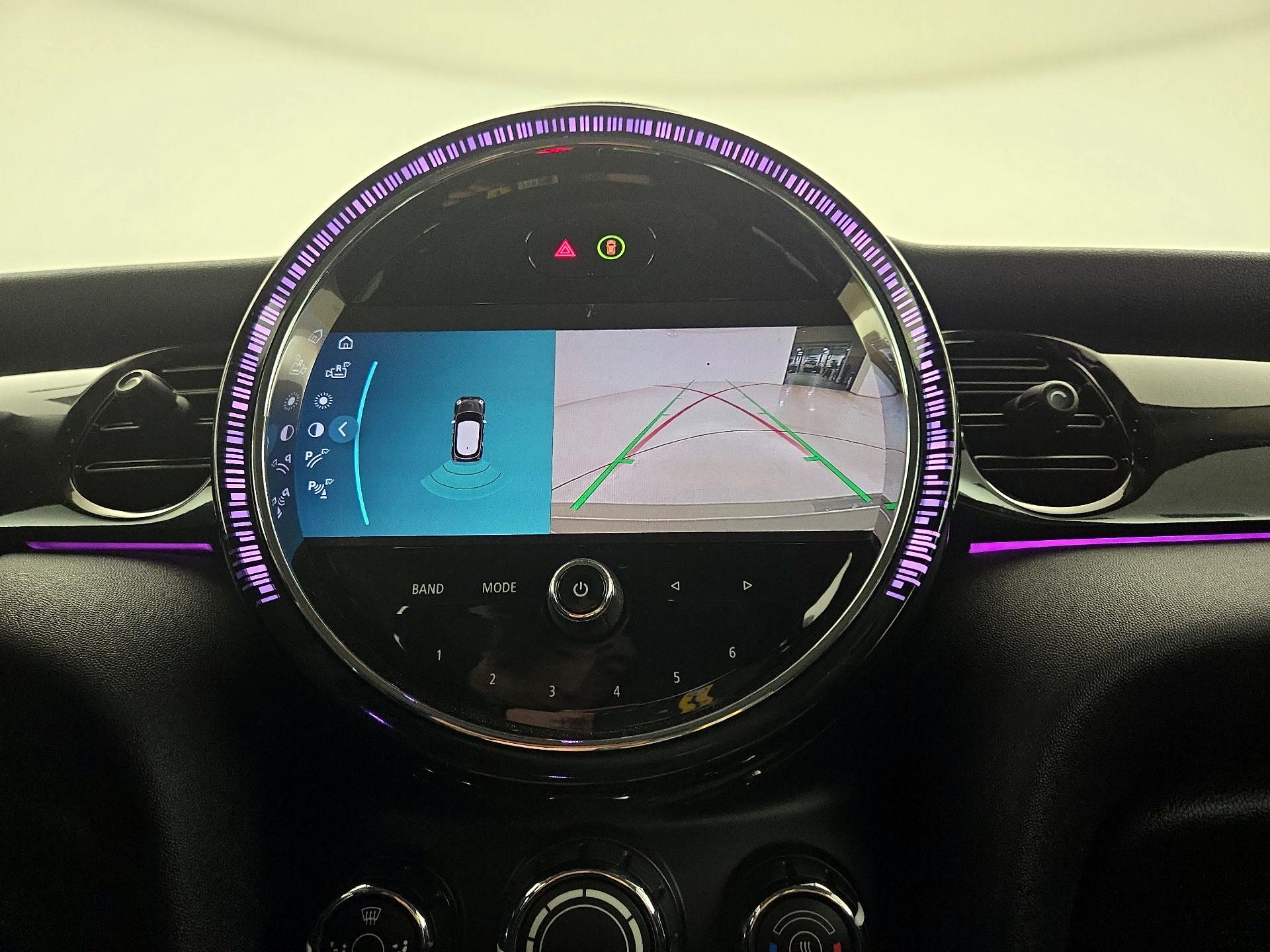 Thumbnail: 2022 MINI Cooper Hardtop - 14