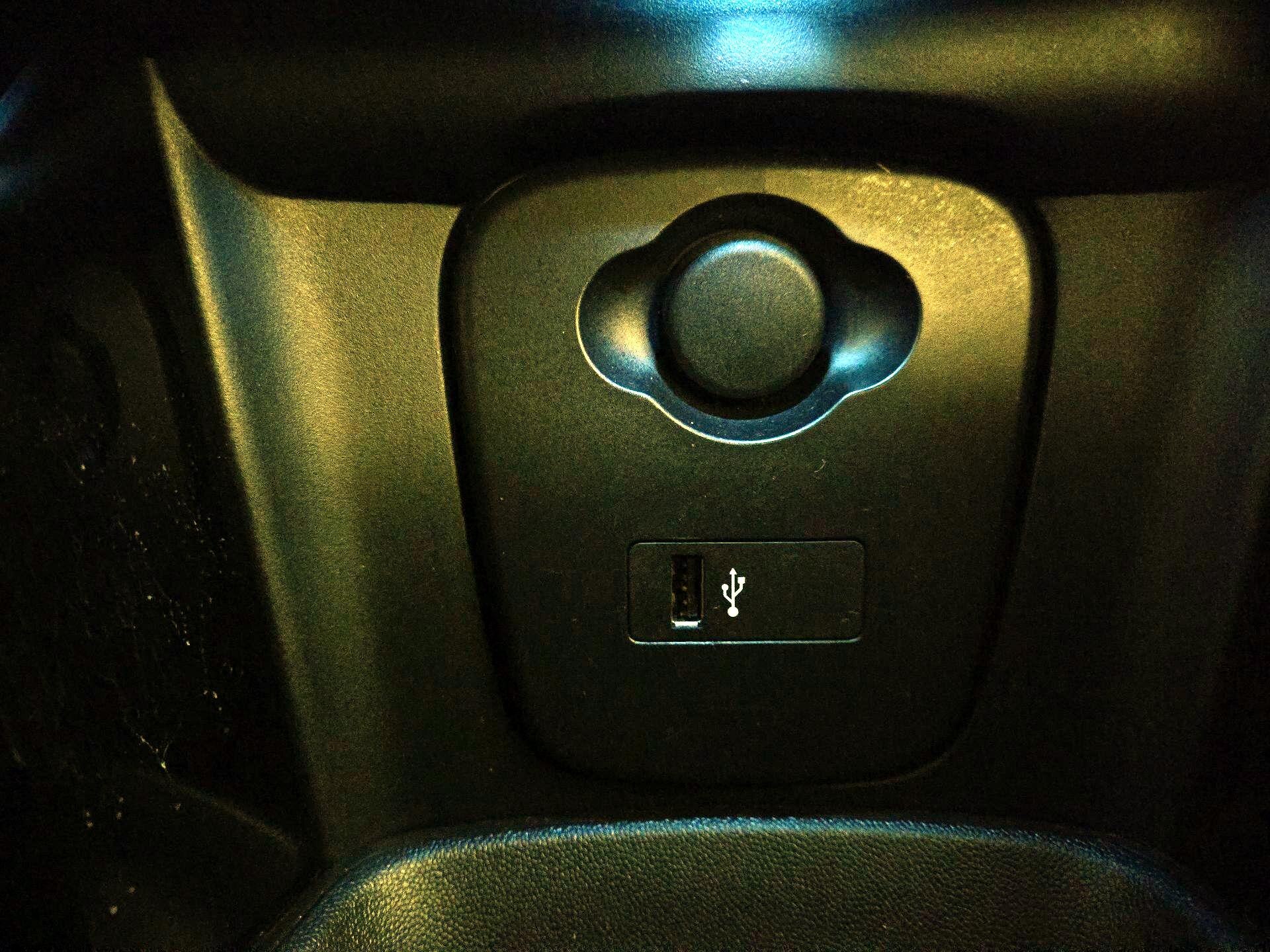 Thumbnail: 2022 MINI Cooper Hardtop - 18