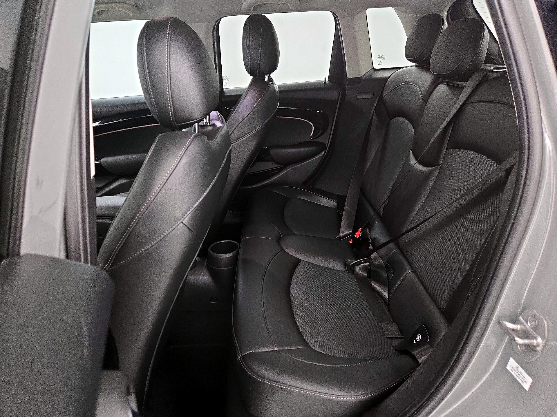 Thumbnail: 2022 MINI Cooper Hardtop - 19