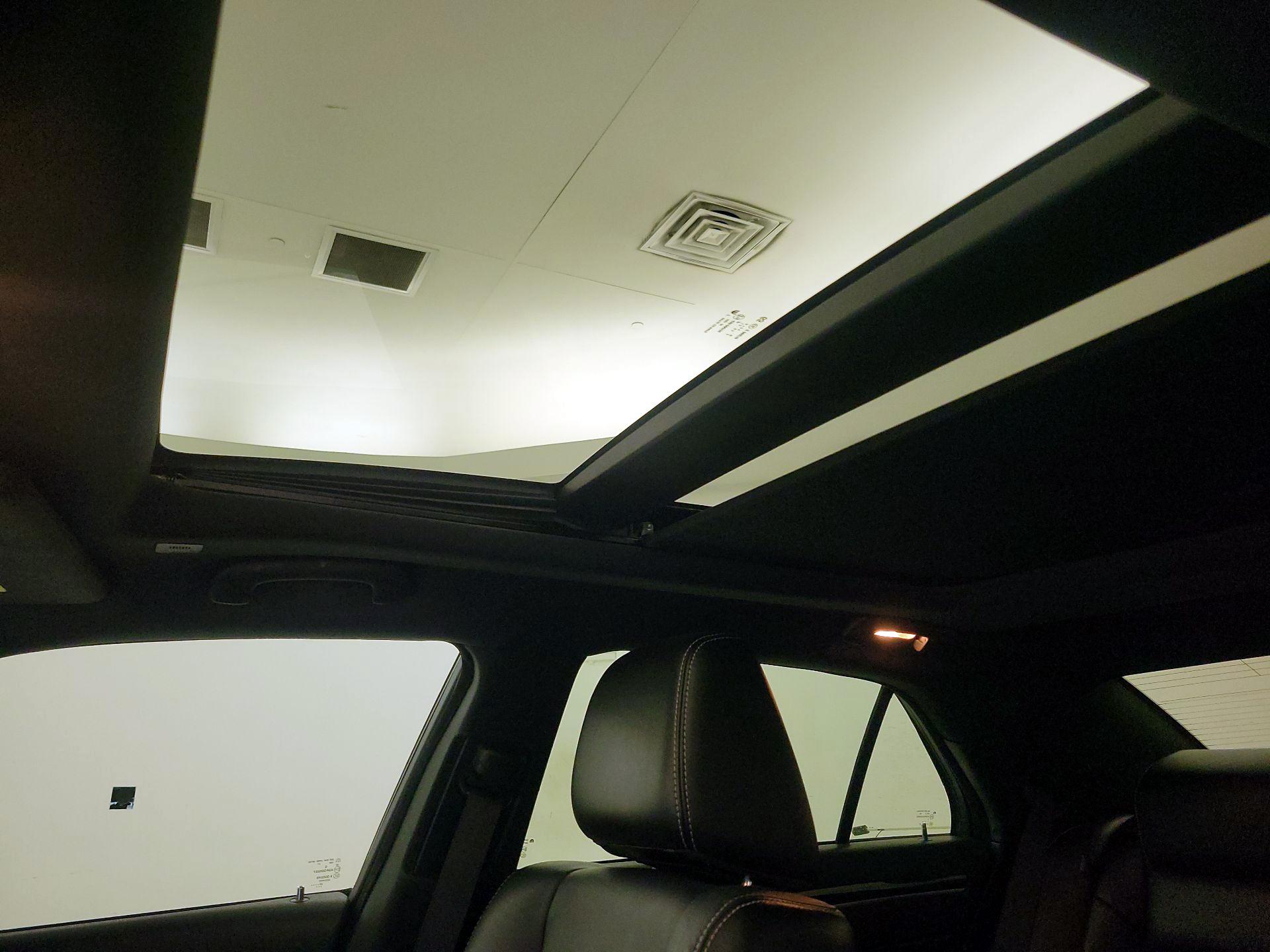 Thumbnail: 2021 Chrysler 300 - 20