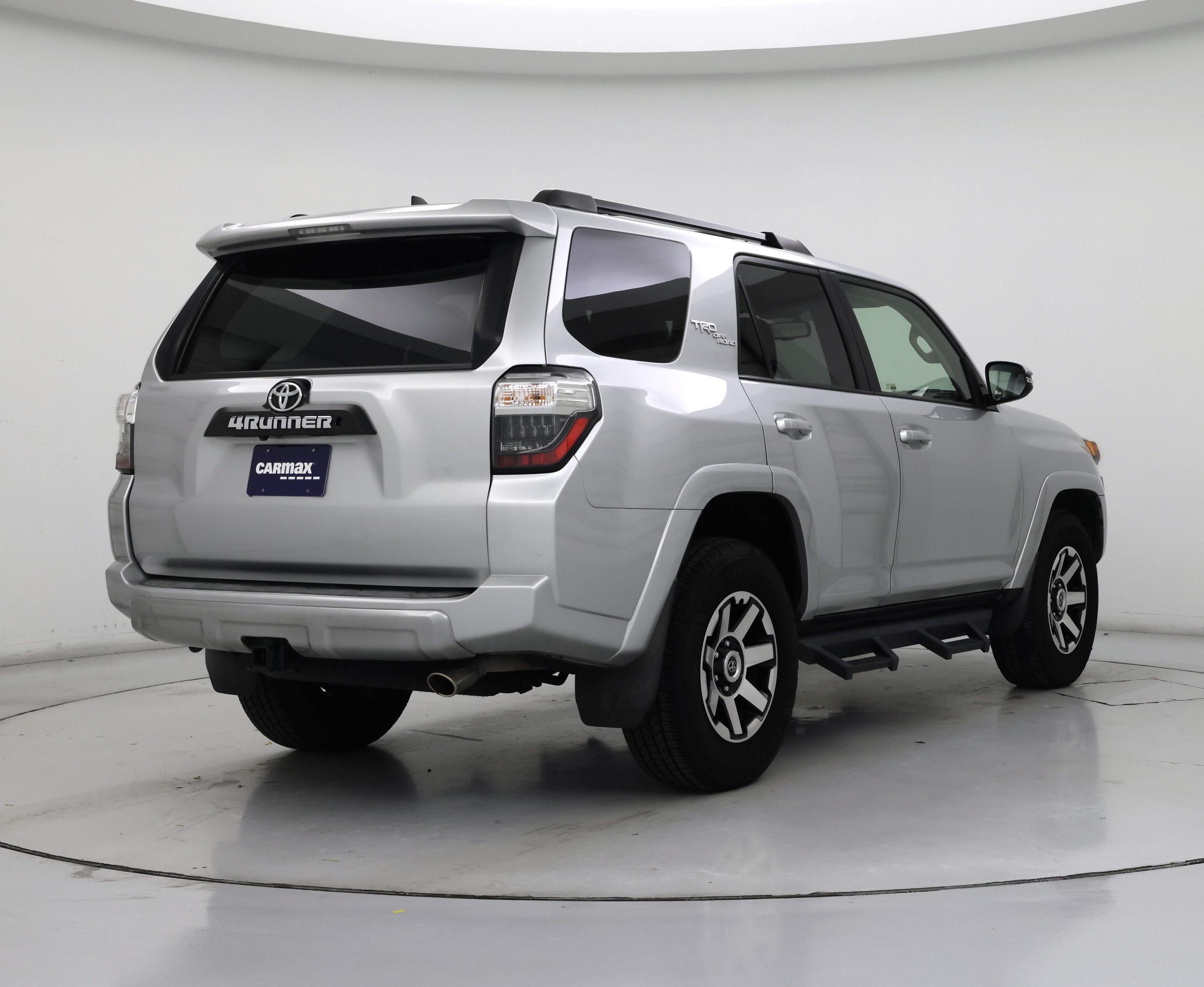 Thumbnail: 2019 Toyota 4Runner - 8