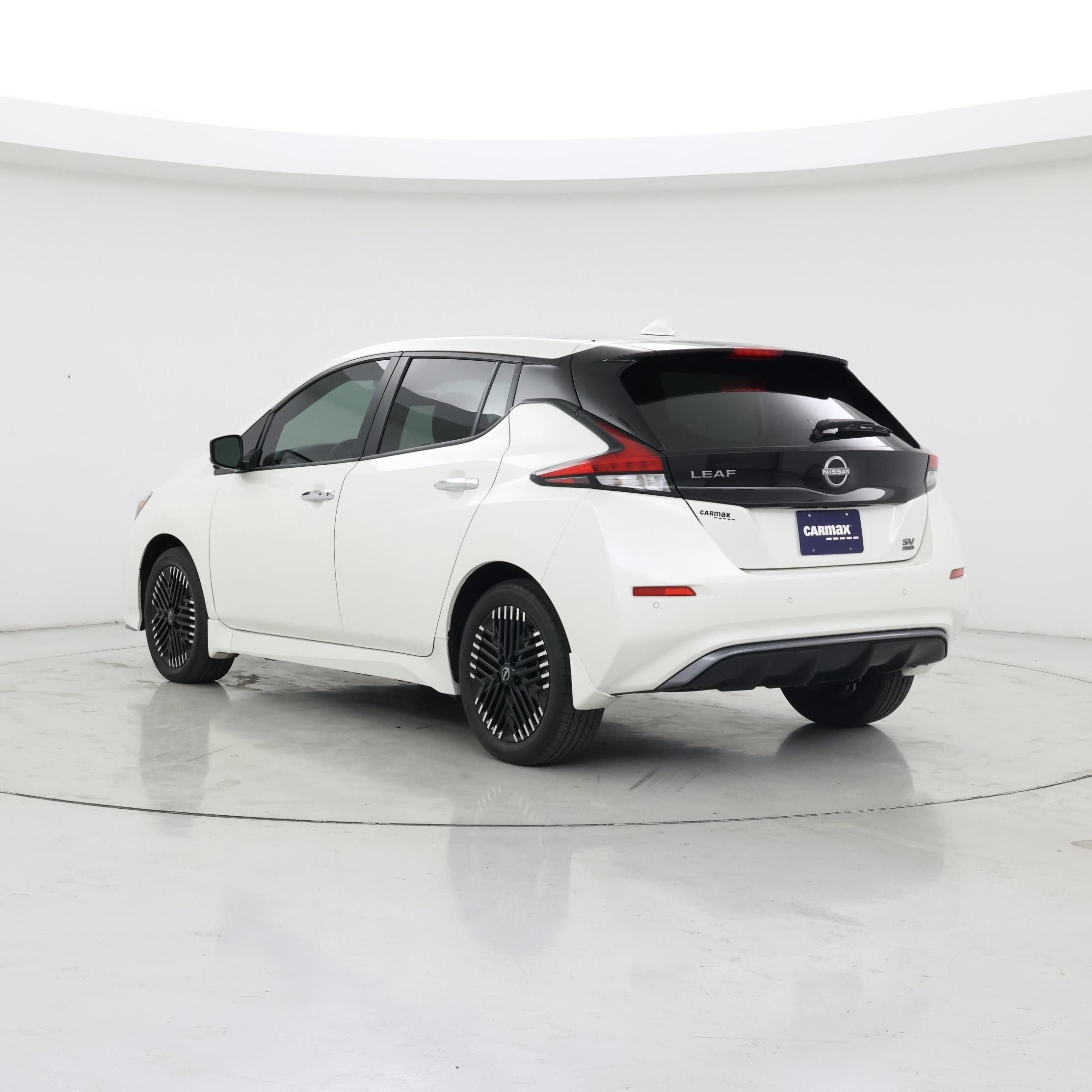 Thumbnail: 2023 Nissan Leaf - 2