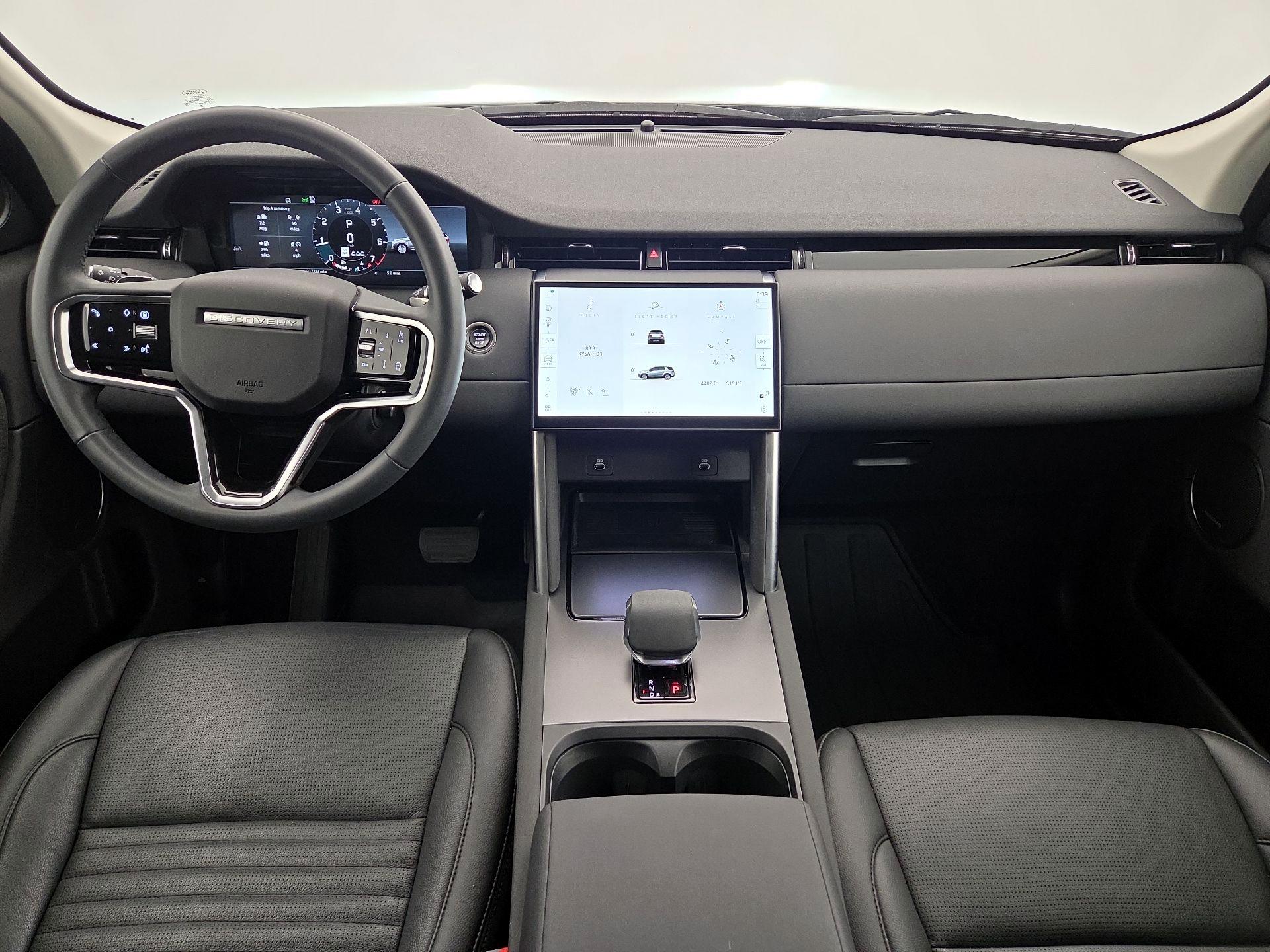 Thumbnail: 2024 Land Rover Discovery Sport - 9