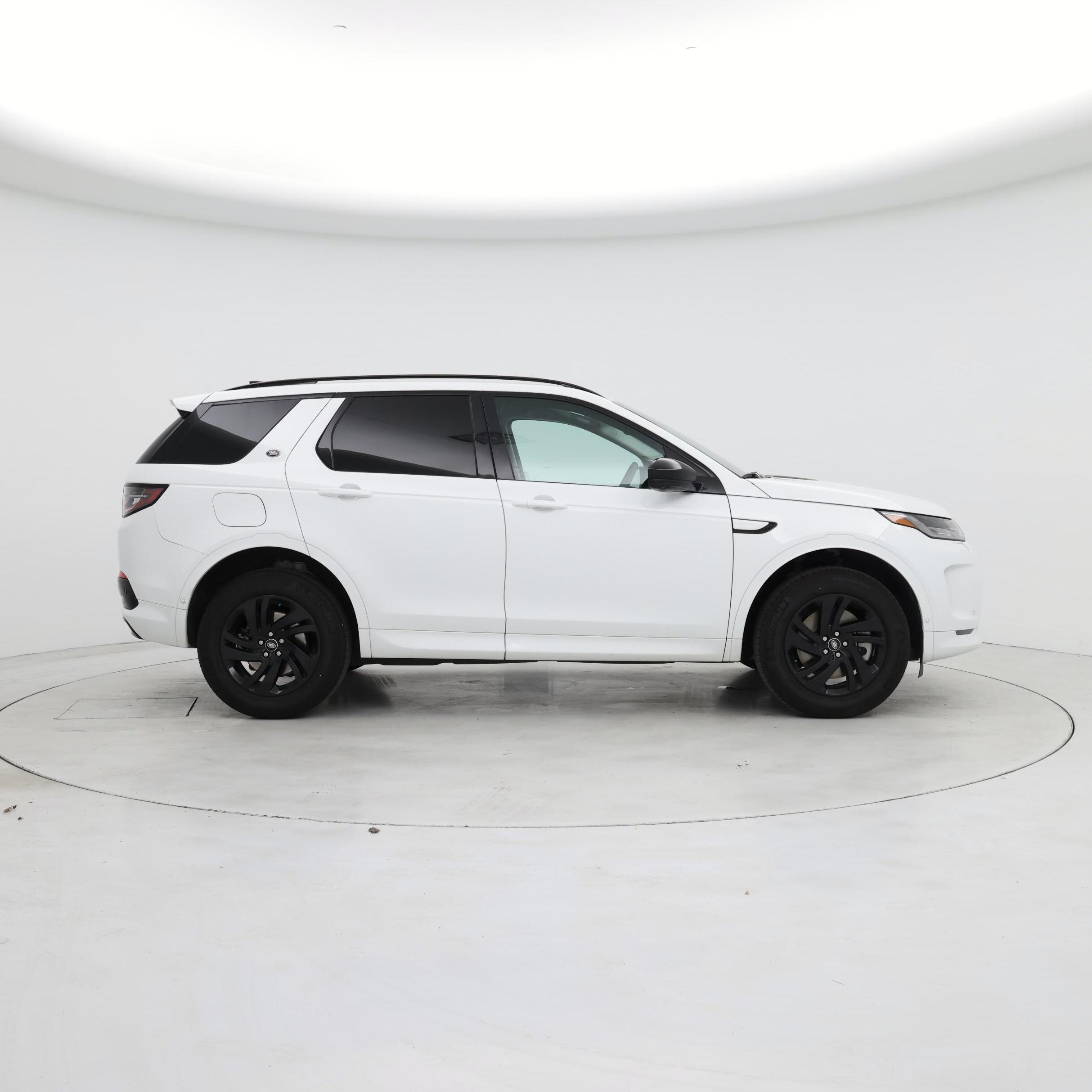 Thumbnail: 2024 Land Rover Discovery Sport - 7