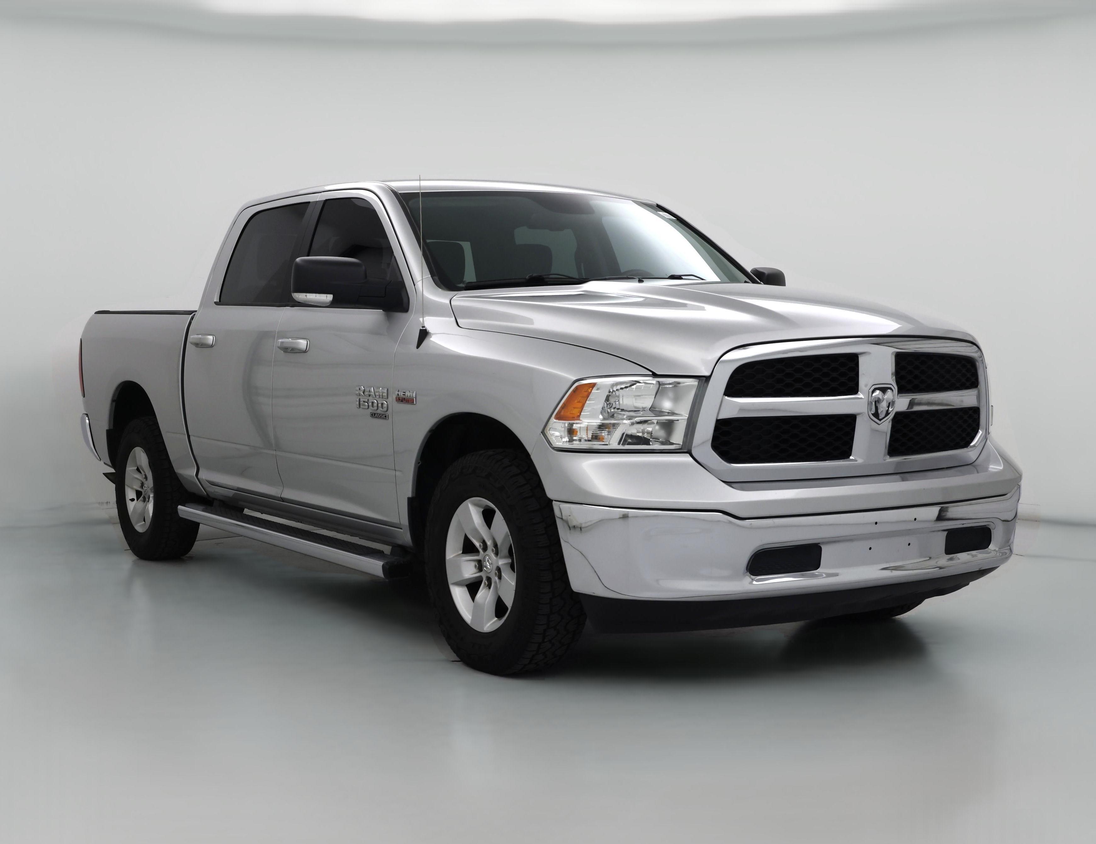 Thumbnail: 2019 RAM 1500 Classic - 1