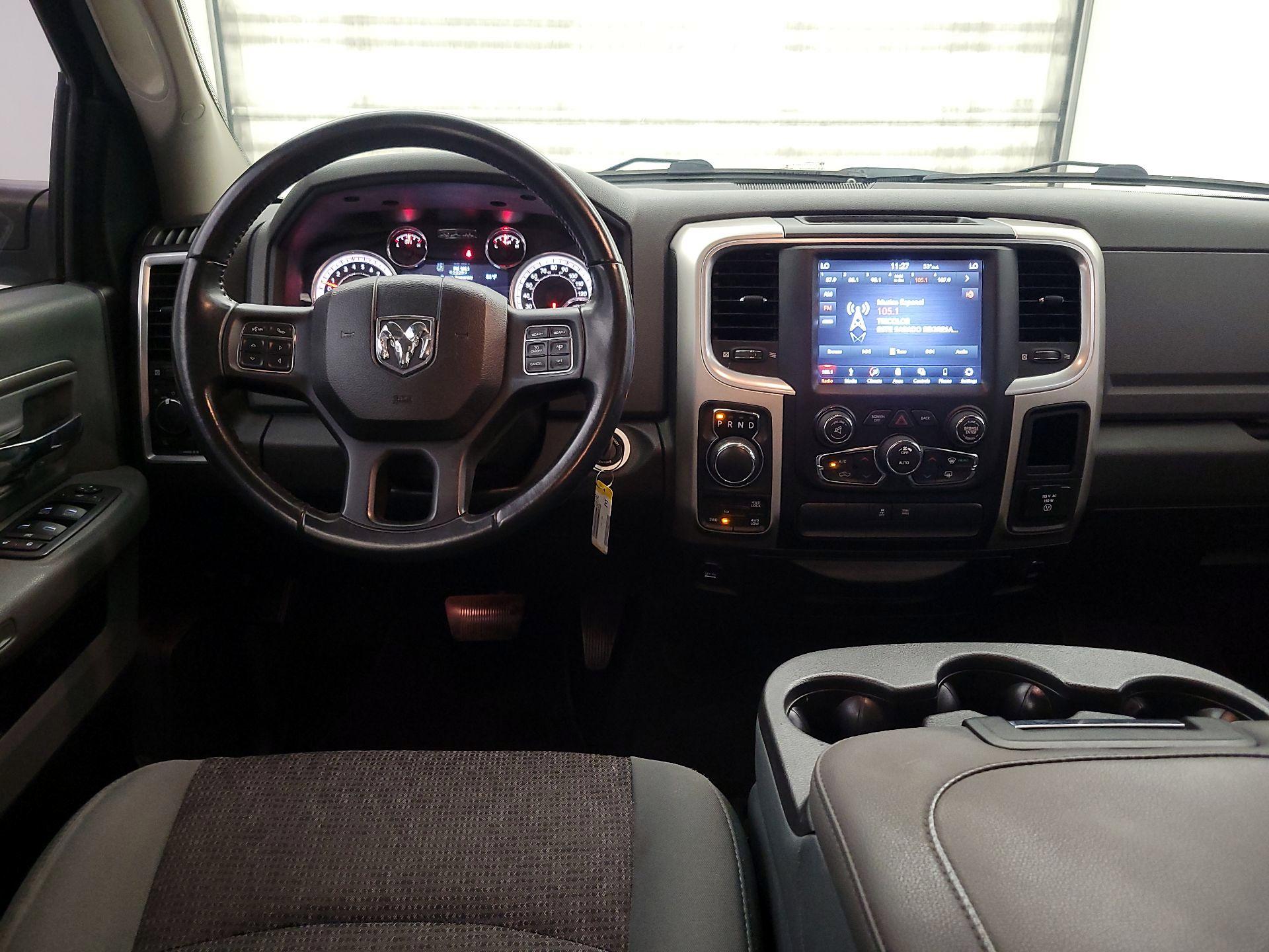 Thumbnail: 2019 RAM 1500 Classic - 9