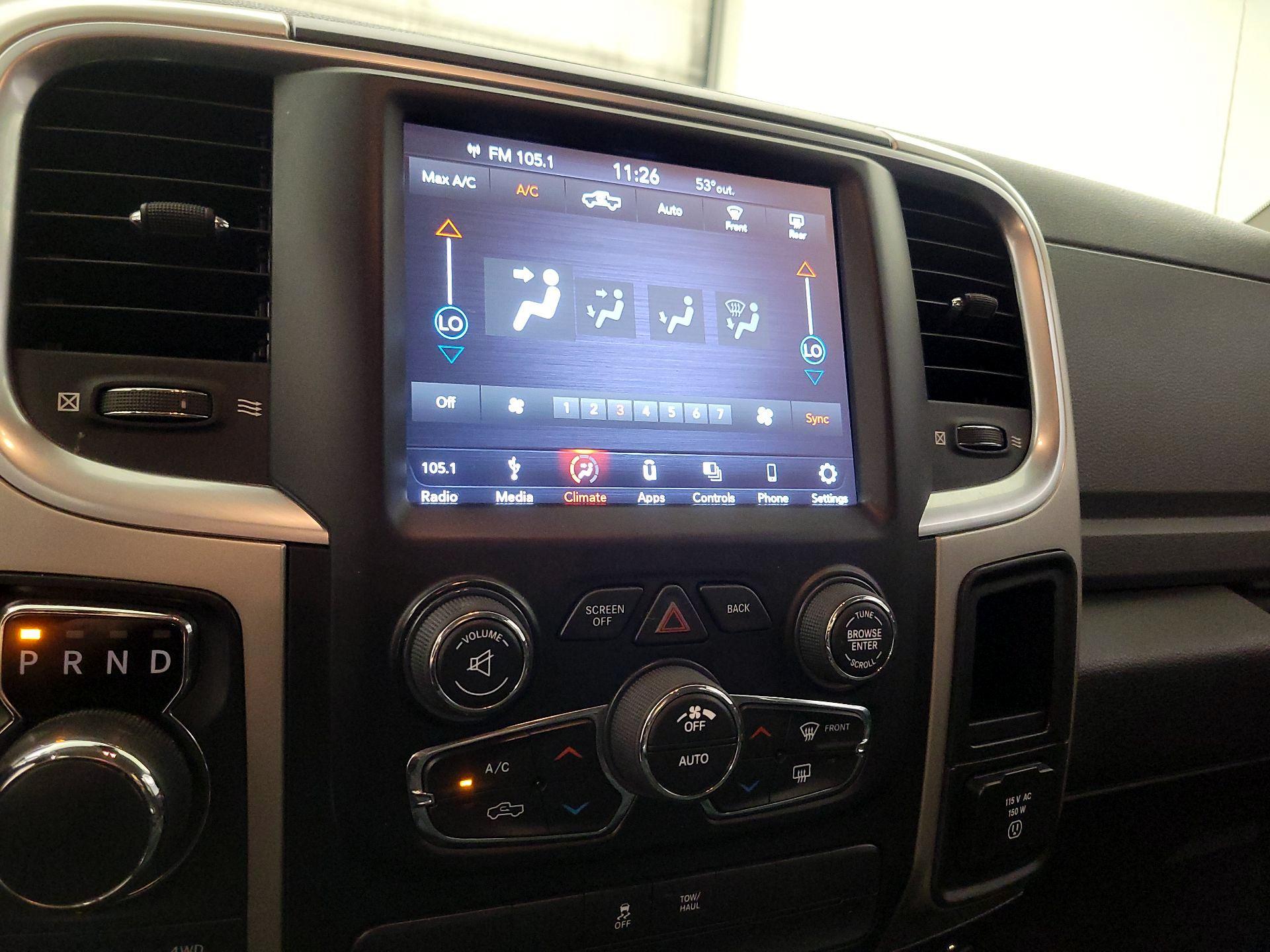 Thumbnail: 2019 RAM 1500 Classic - 16