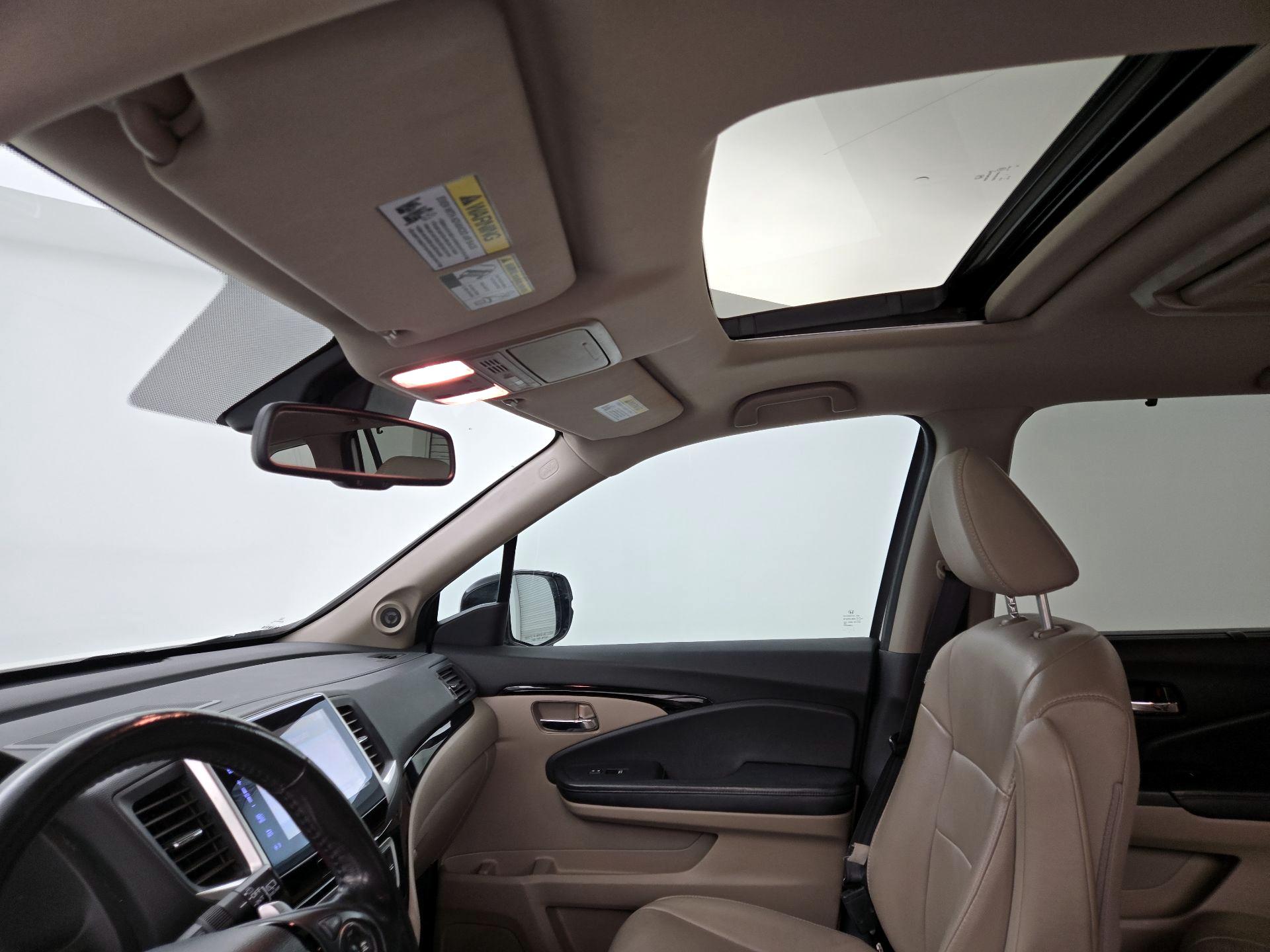 Thumbnail: 2016 Honda Pilot - 20