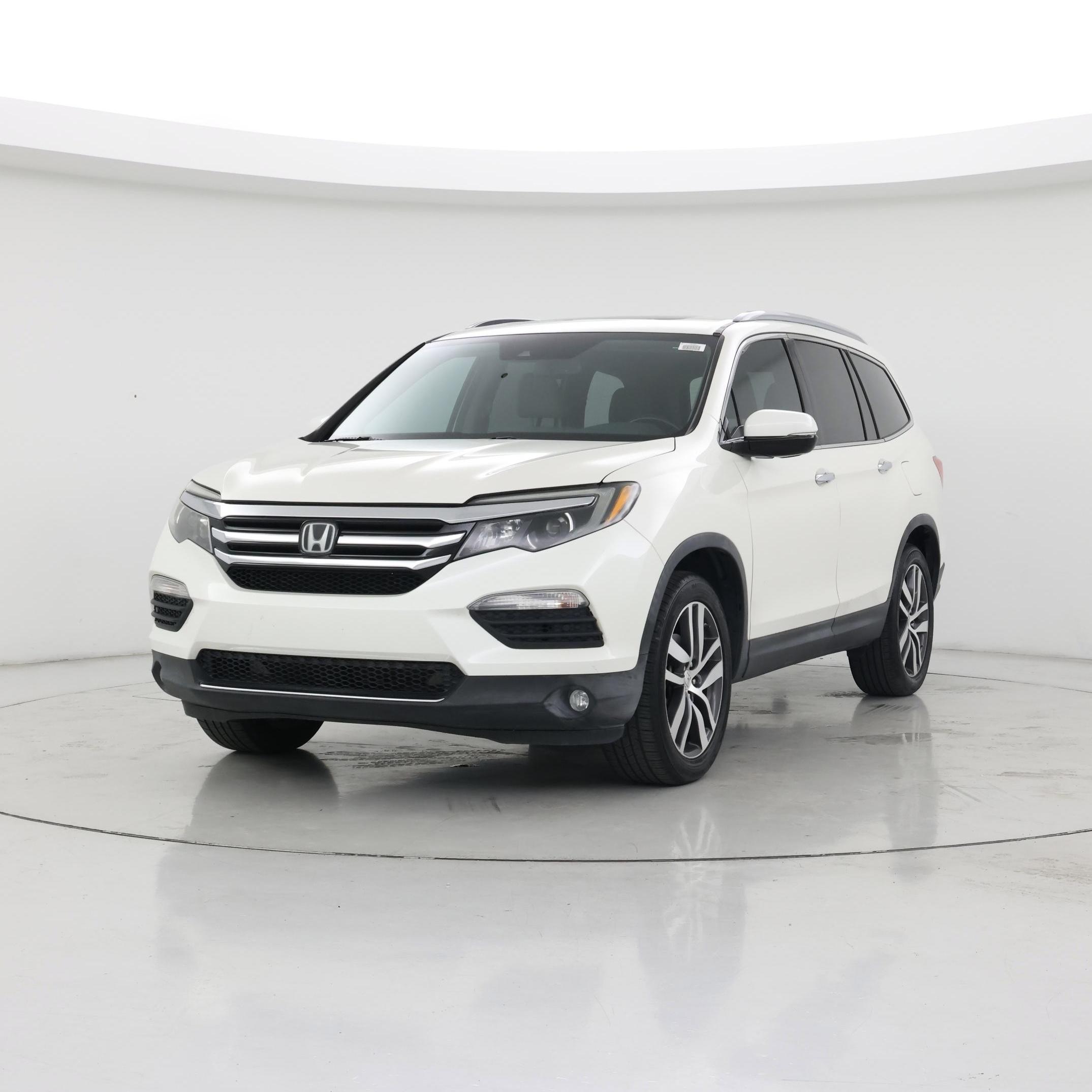 Thumbnail: 2016 Honda Pilot - 4