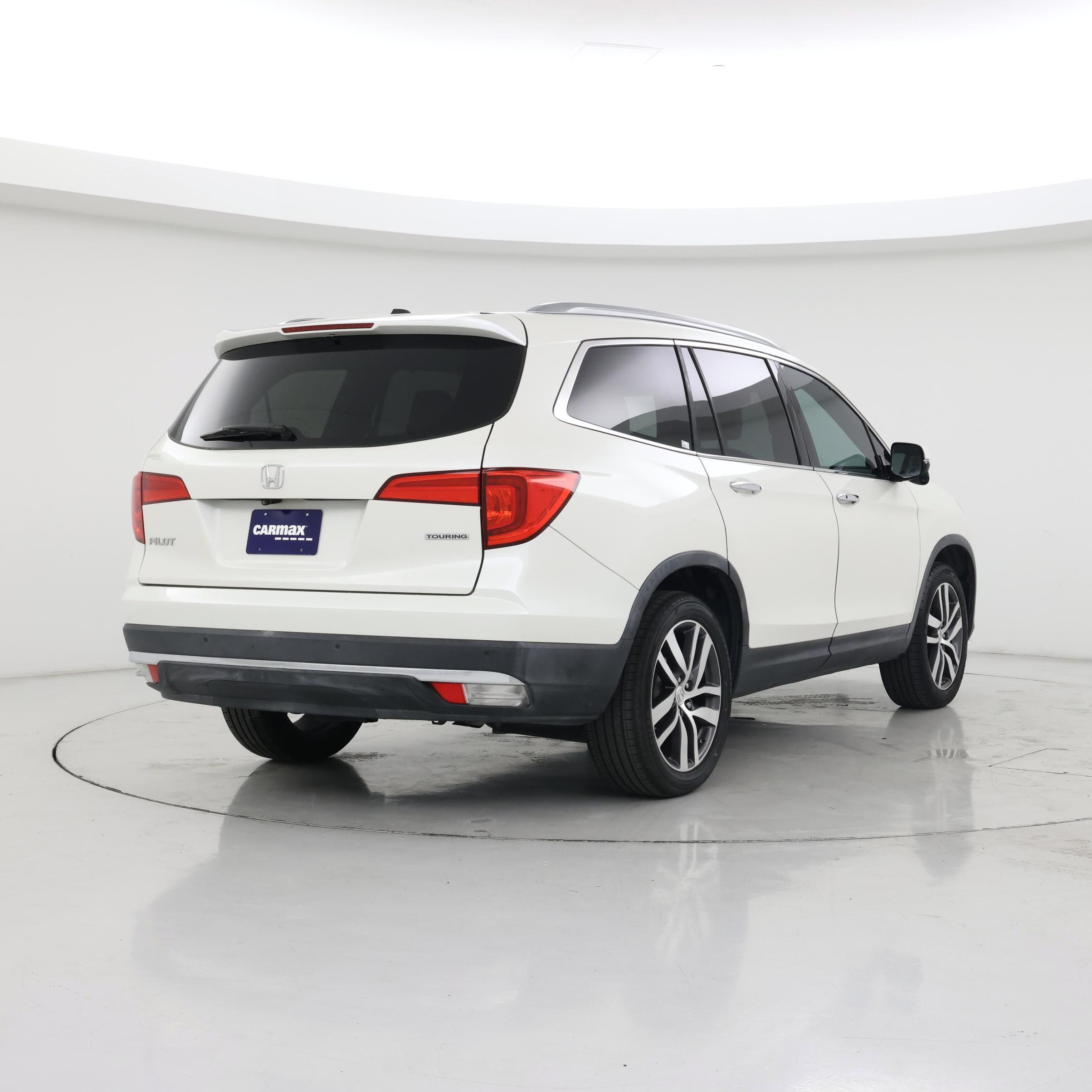 Thumbnail: 2016 Honda Pilot - 8