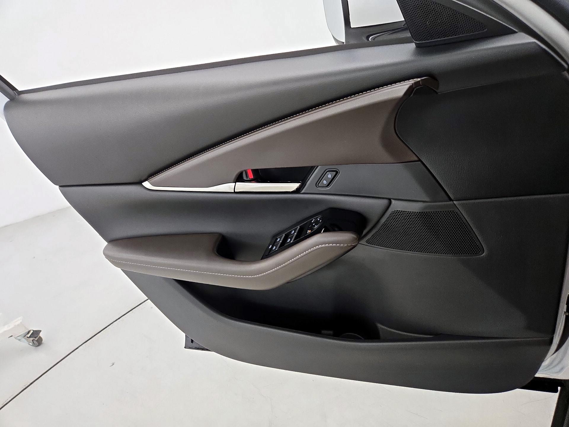 Thumbnail: 2022 Mazda CX-30 - 12