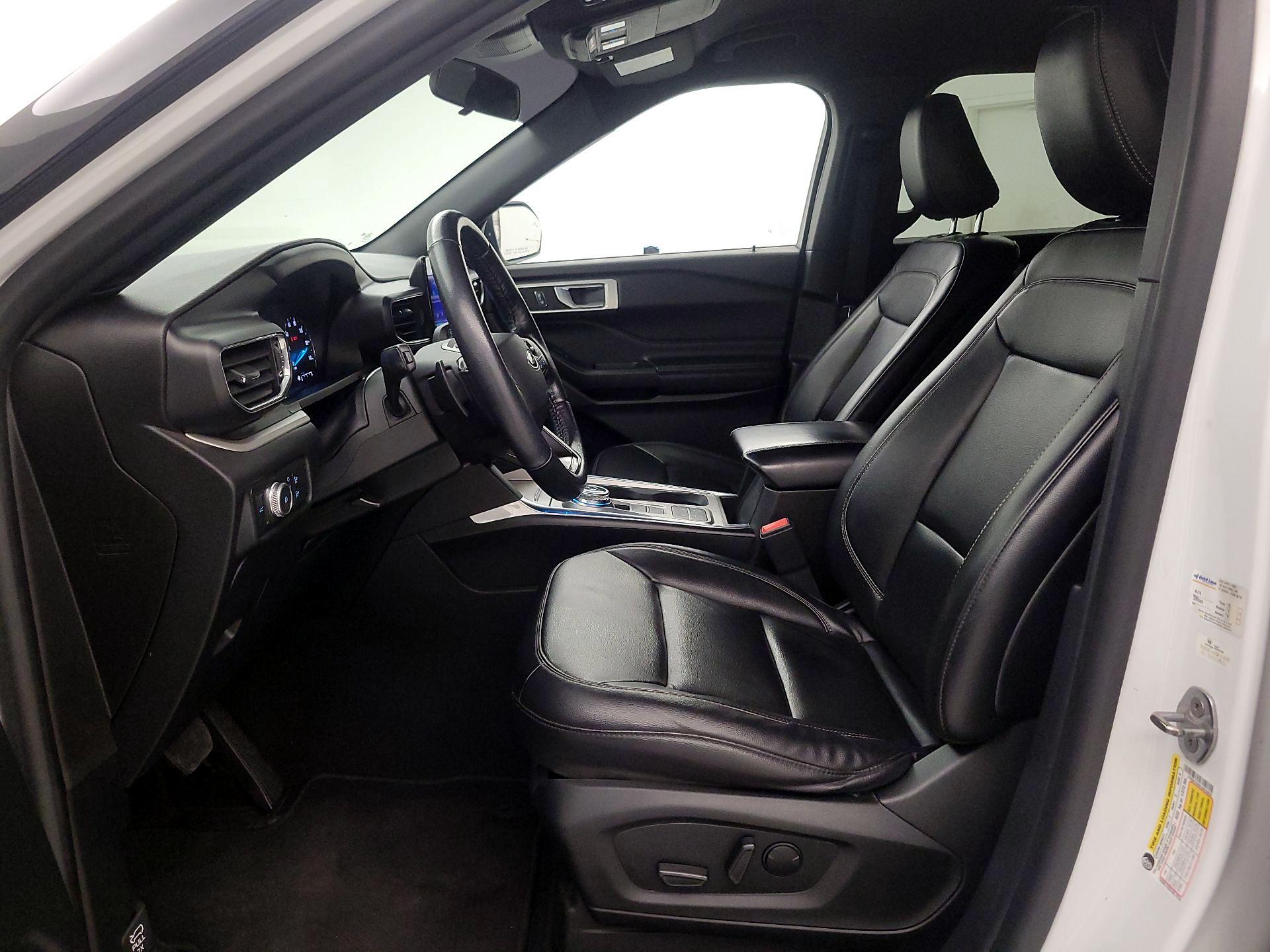 Thumbnail: 2020 Ford Explorer - 11