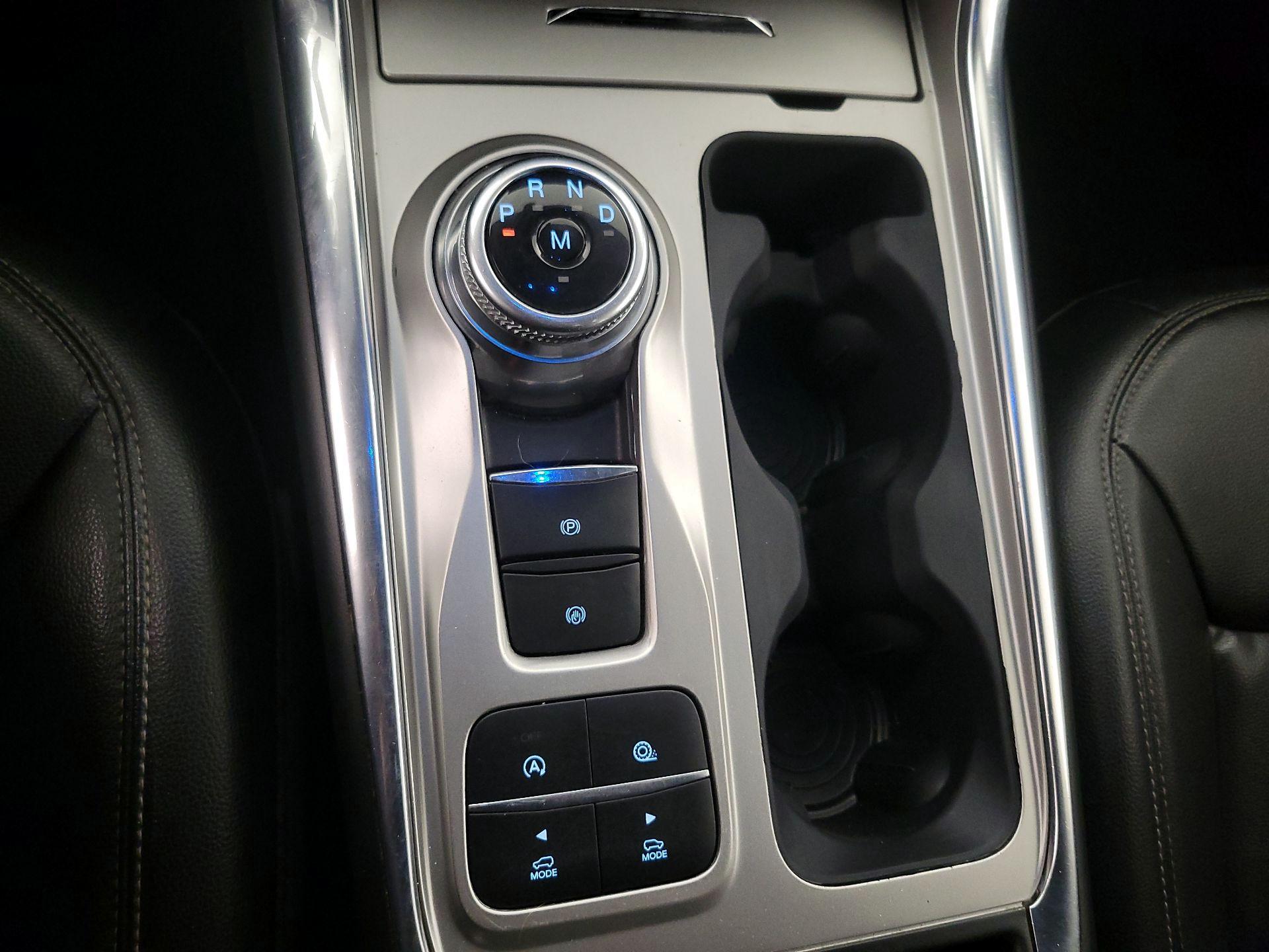 Thumbnail: 2020 Ford Explorer - 17