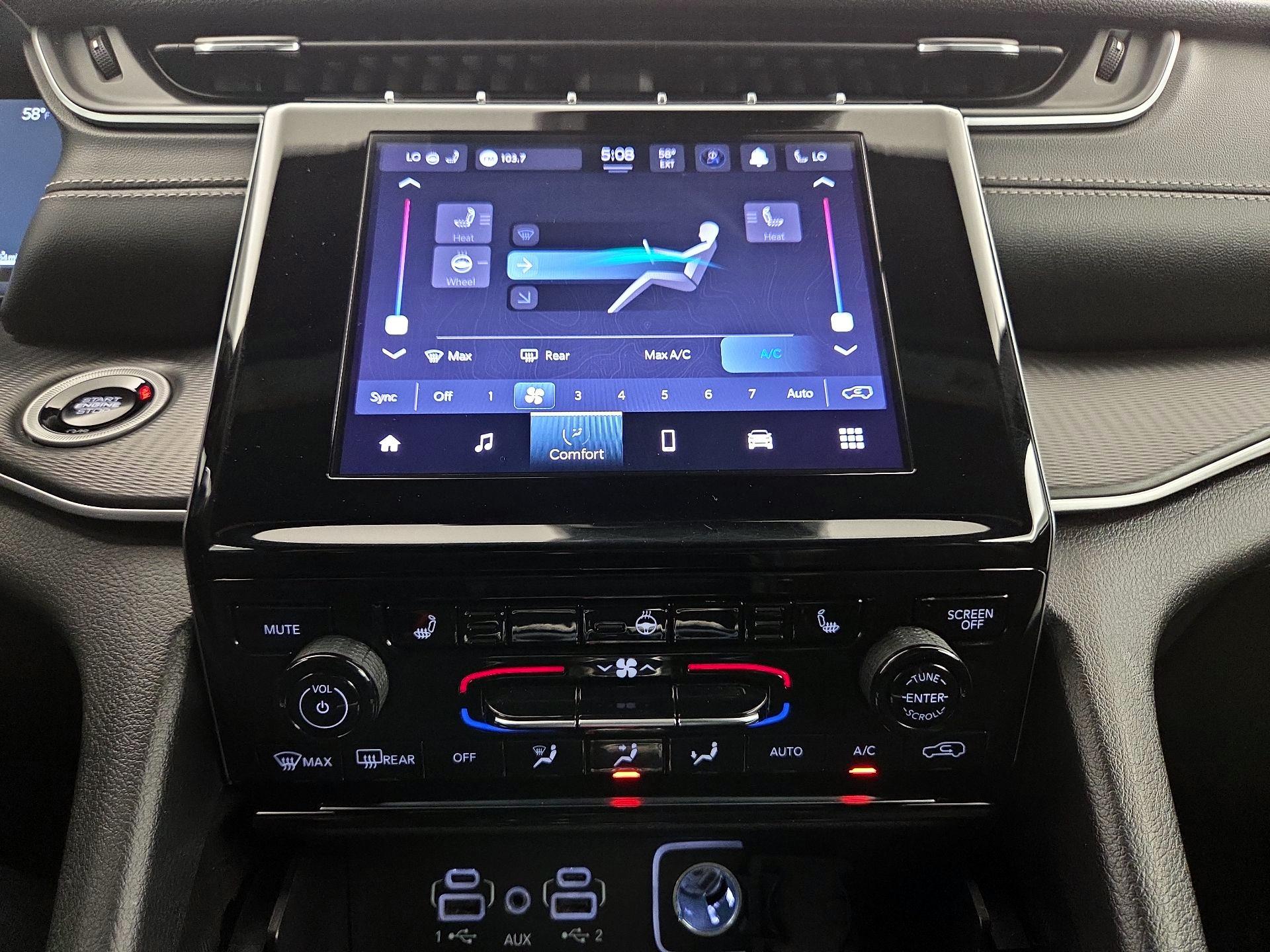 Thumbnail: 2024 Jeep Grand Cherokee - 16