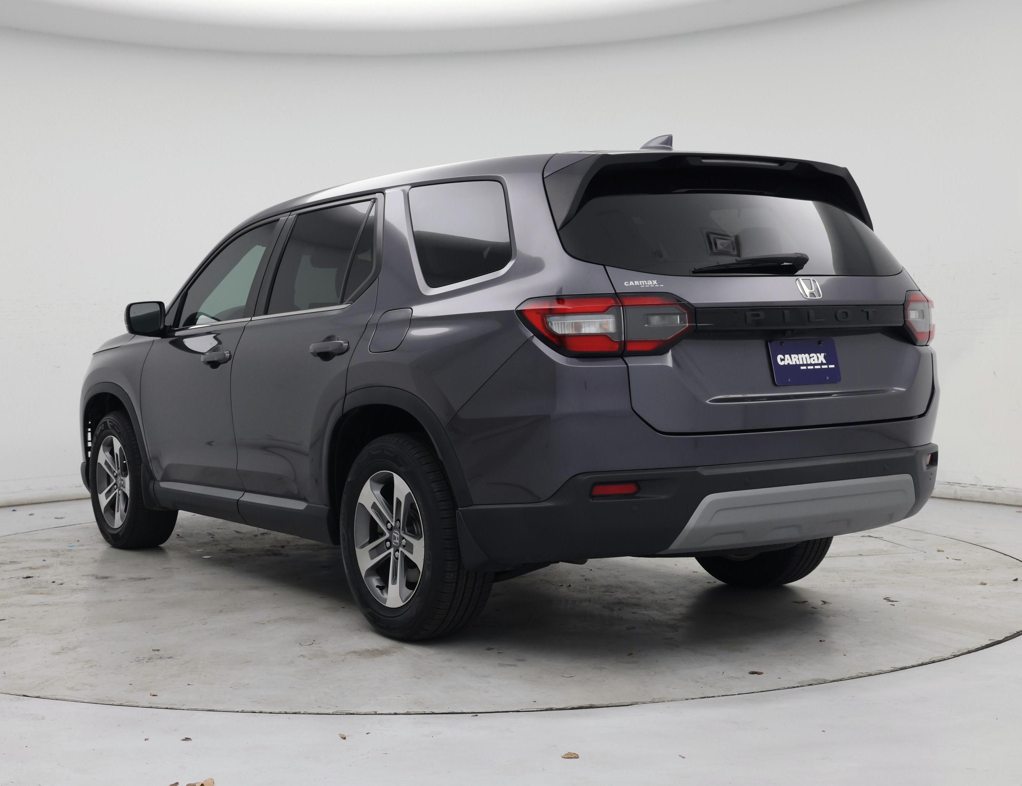 Thumbnail: 2023 Honda Pilot - 2