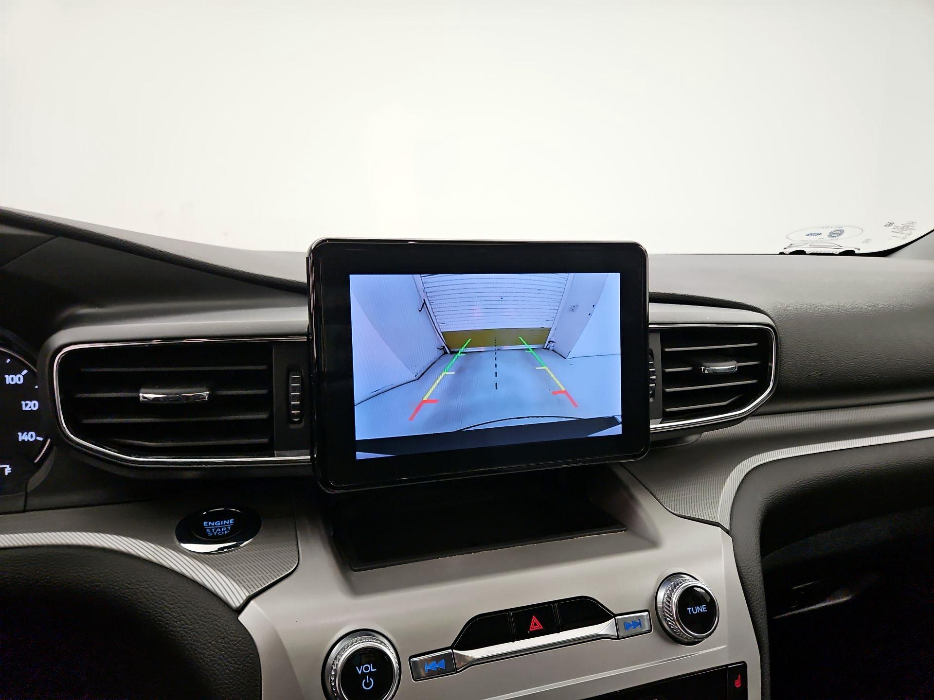 Thumbnail: 2022 Ford Explorer - 15