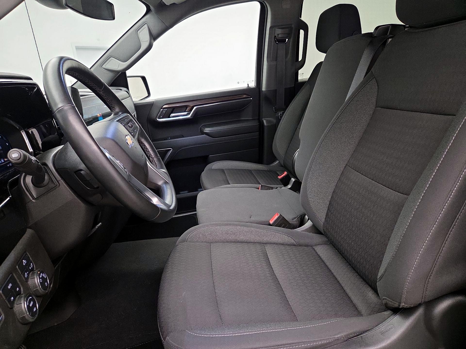 Thumbnail: 2023 Chevrolet Silverado 1500 - 11