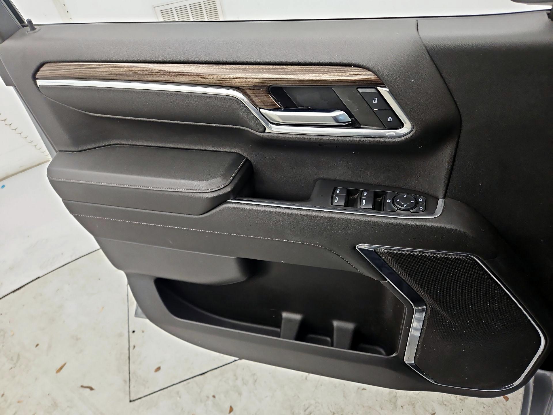 Thumbnail: 2023 Chevrolet Silverado 1500 - 12