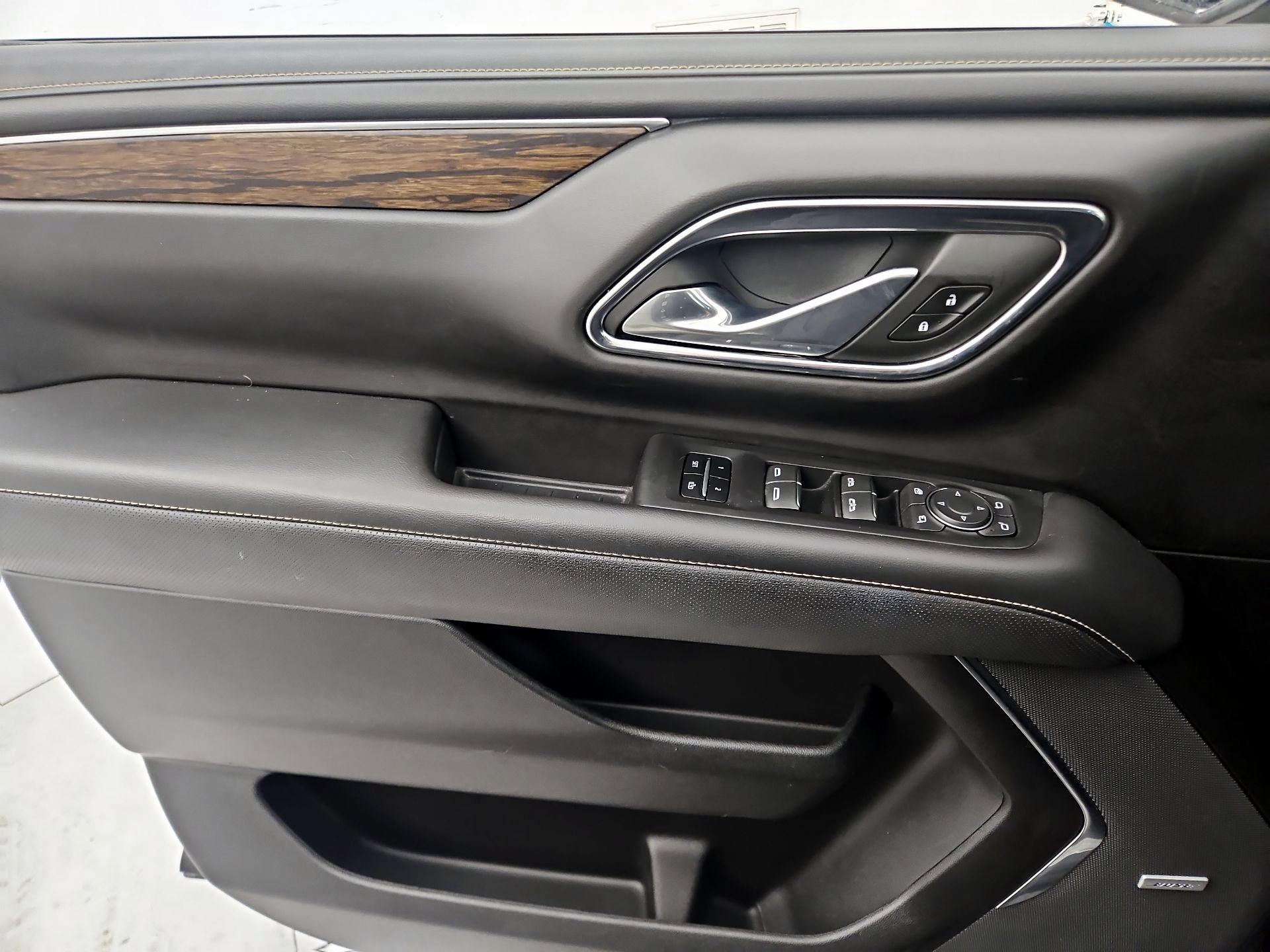 Thumbnail: 2023 Chevrolet Suburban - 12