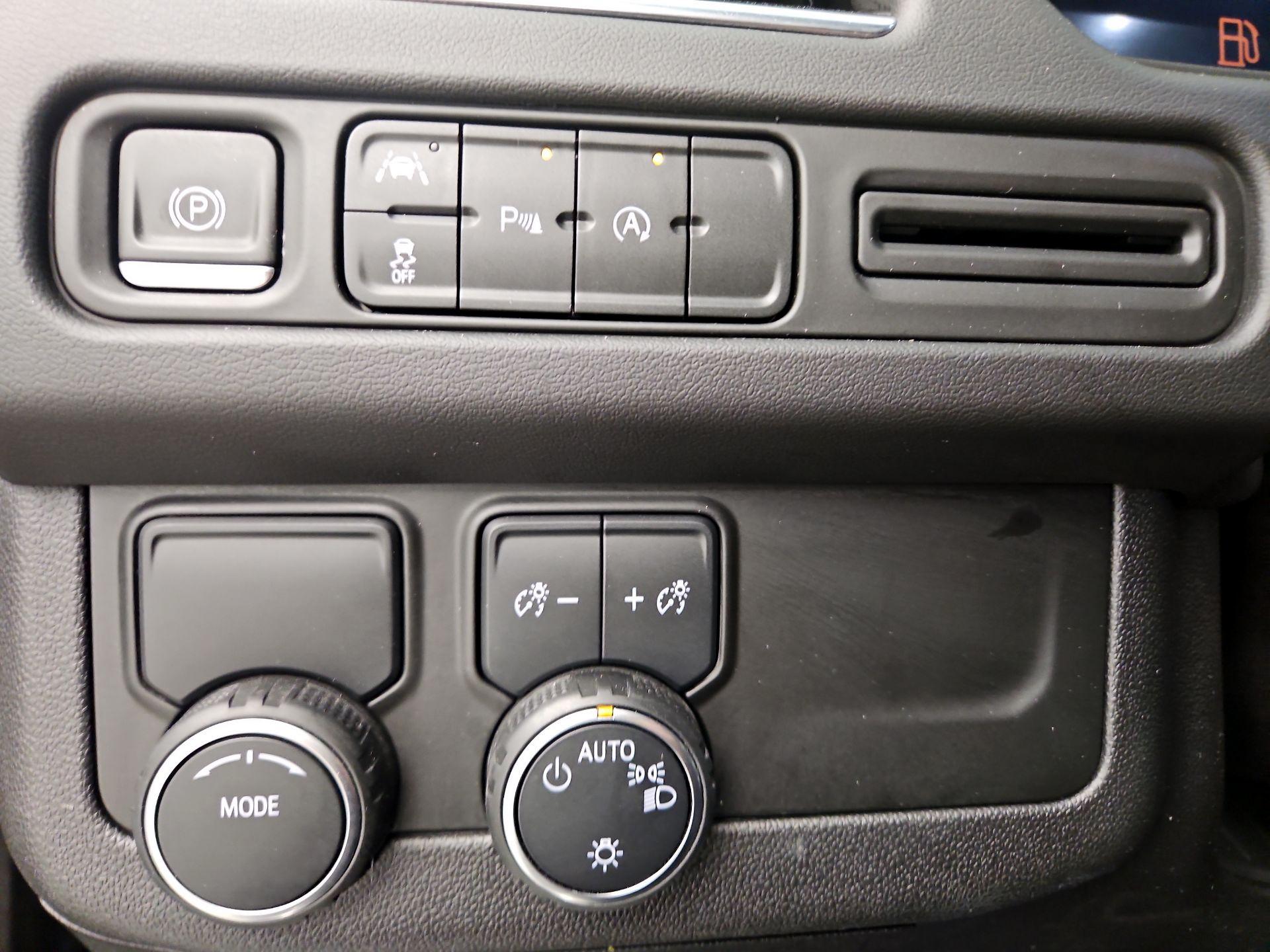 Thumbnail: 2023 Chevrolet Suburban - 13