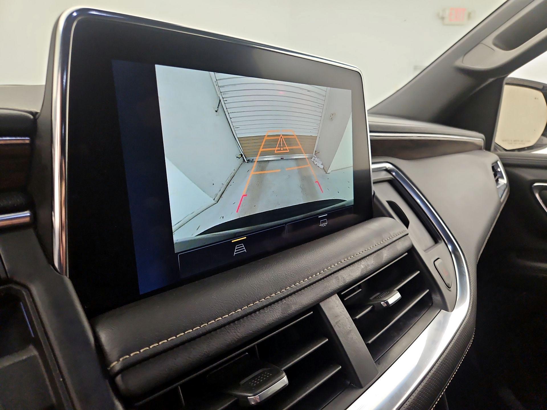 Thumbnail: 2023 Chevrolet Suburban - 14