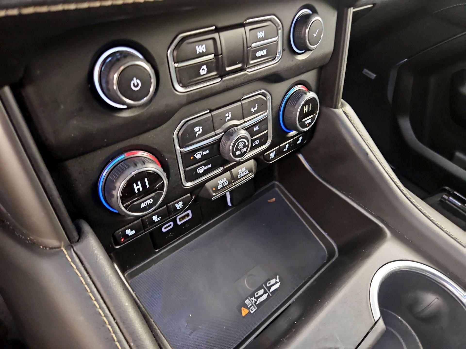 Thumbnail: 2023 Chevrolet Suburban - 16