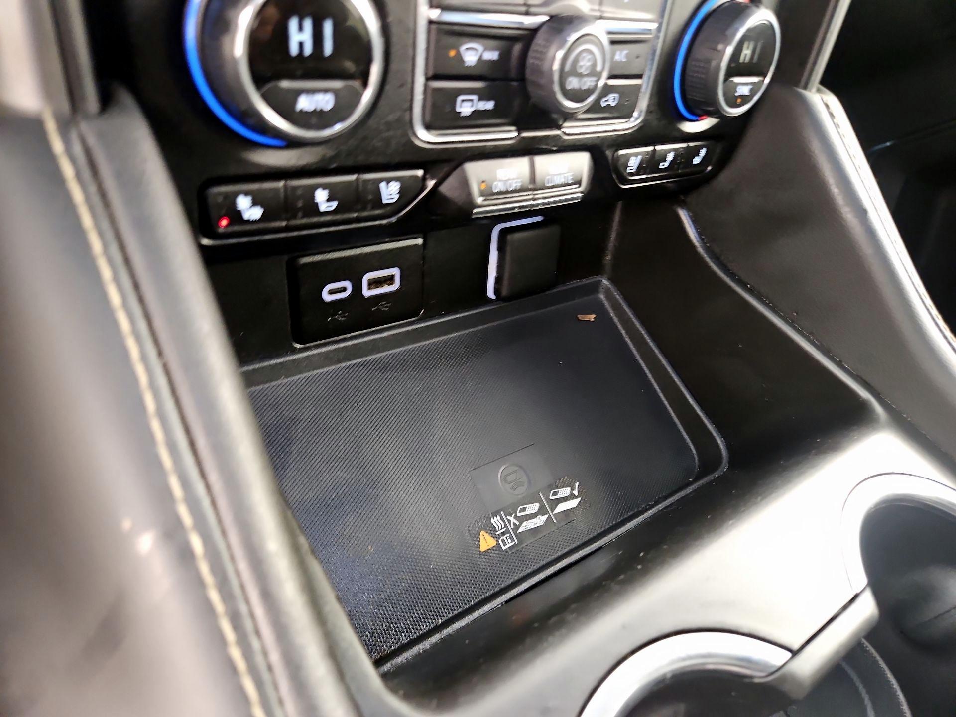 Thumbnail: 2023 Chevrolet Suburban - 18