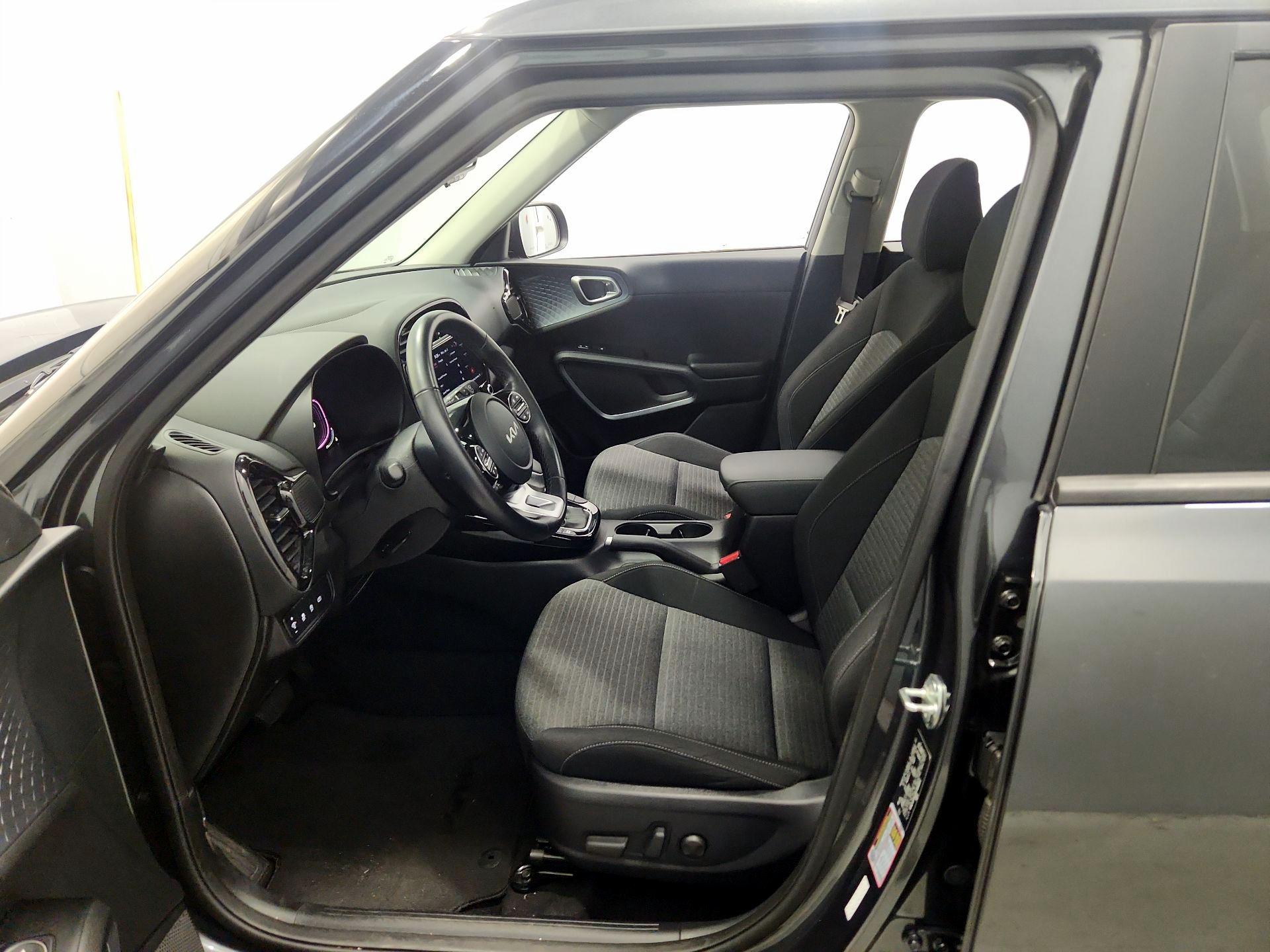 Thumbnail: 2023 Kia Soul - 11