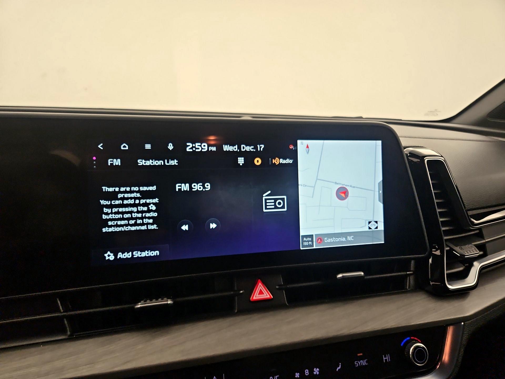 Thumbnail: 2023 Kia Sportage - 16