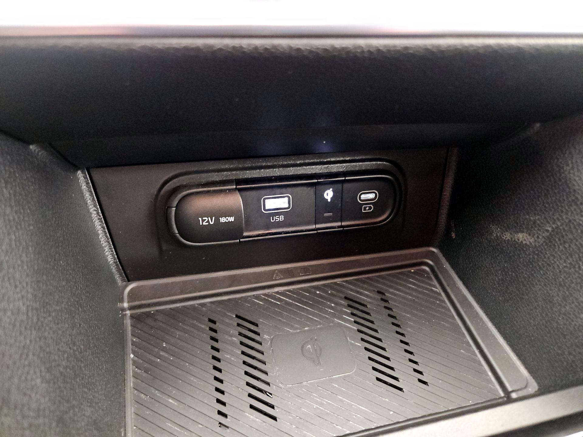 Thumbnail: 2023 Kia Sportage - 19