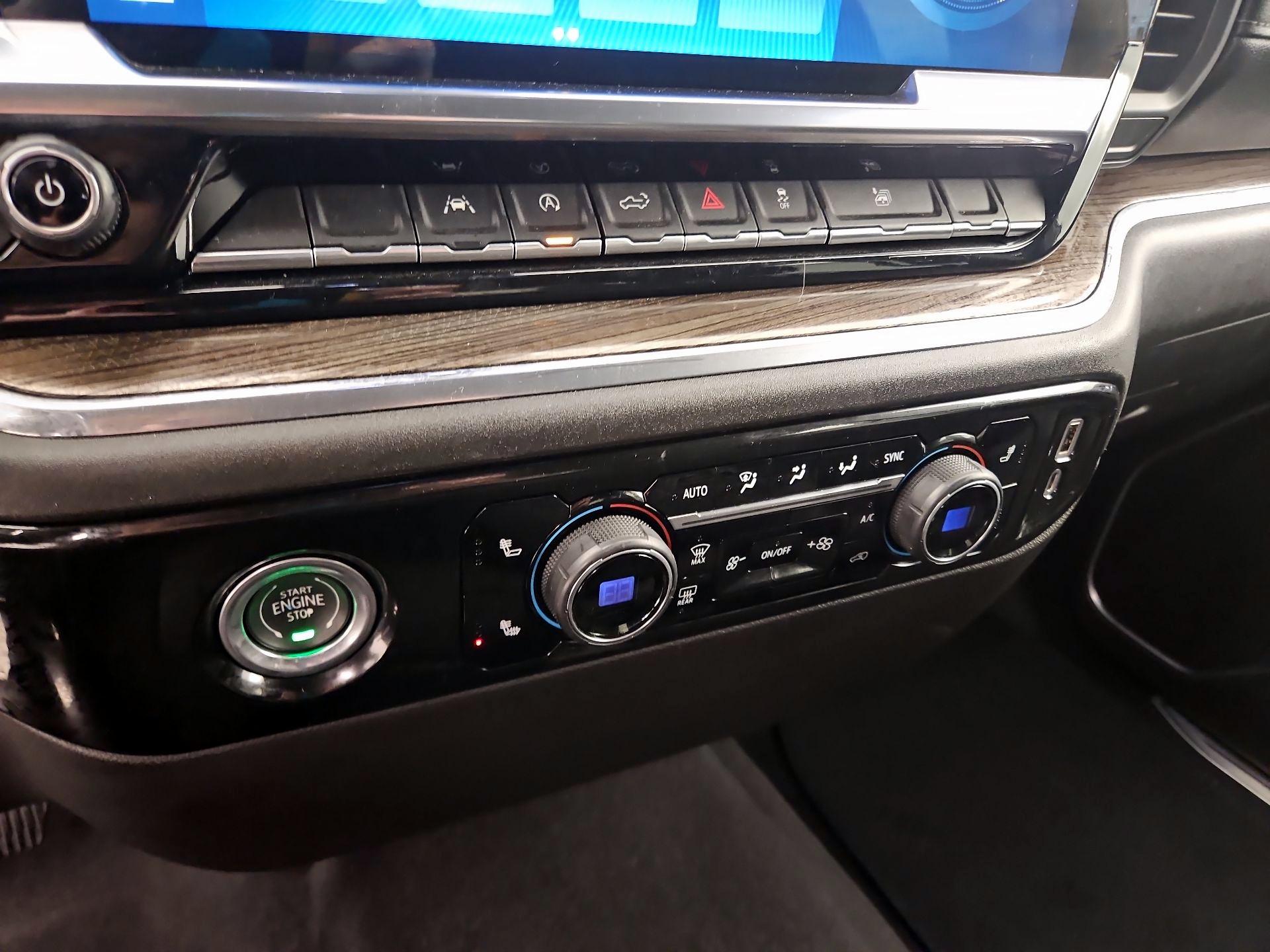 Thumbnail: 2023 Chevrolet Silverado 1500 - 16