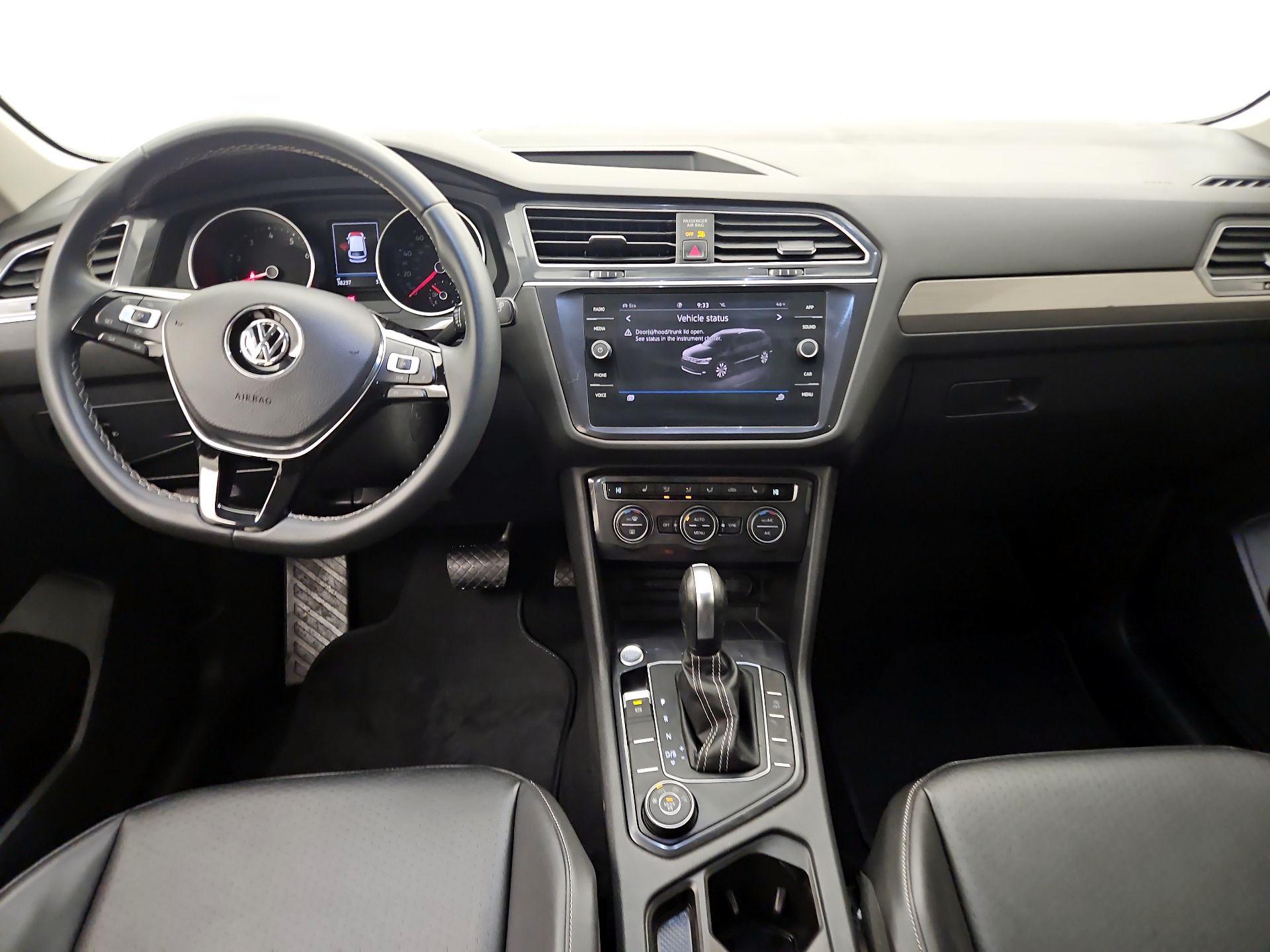 Thumbnail: 2021 Volkswagen Tiguan - 9