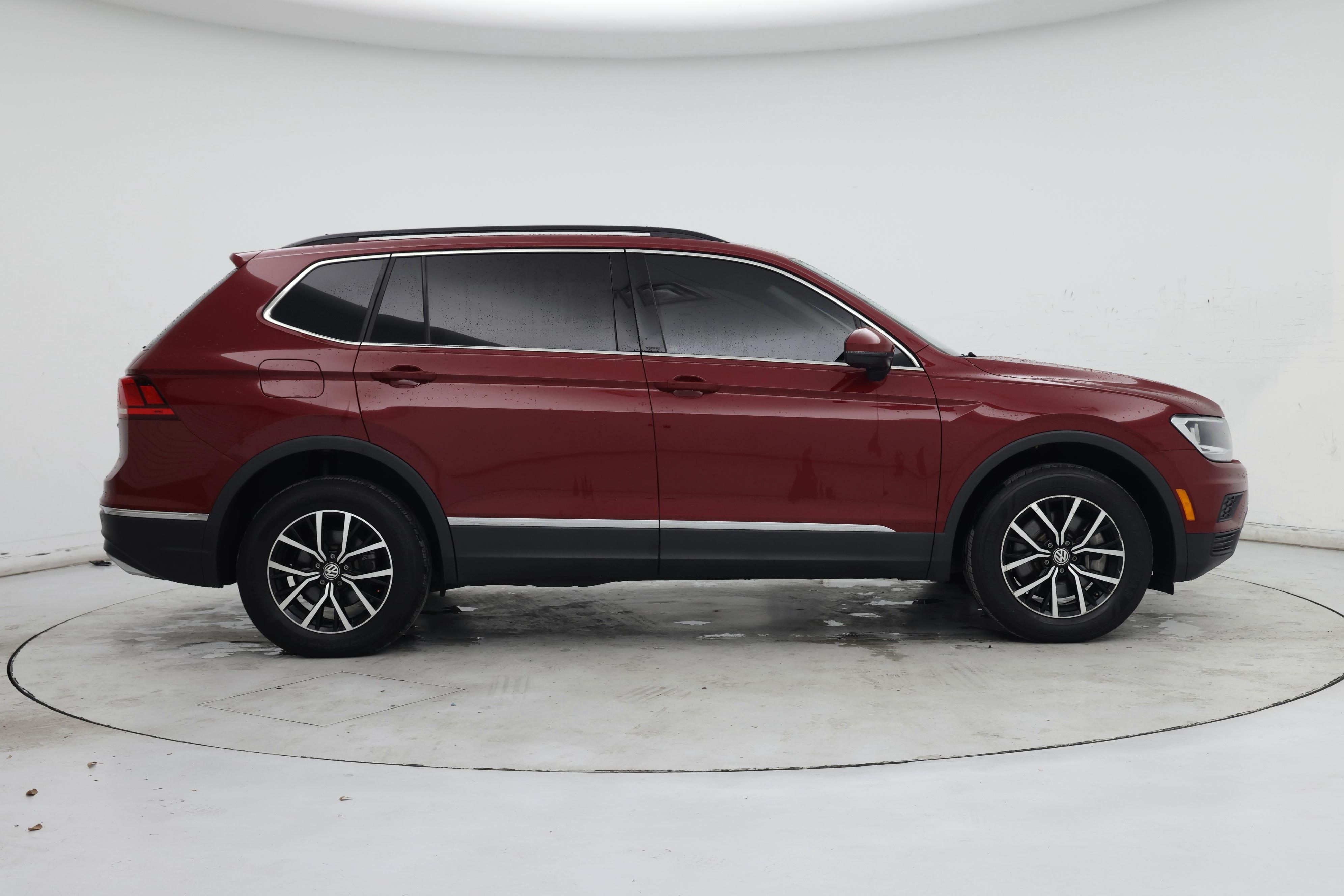 Thumbnail: 2021 Volkswagen Tiguan - 7