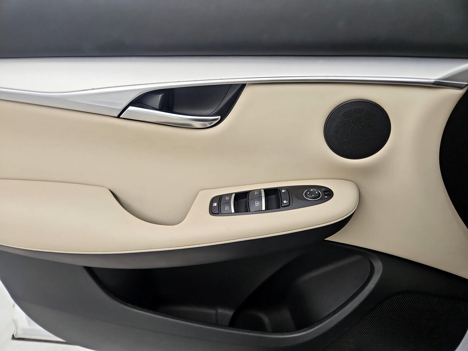 Thumbnail: 2021 INFINITI QX50 - 12